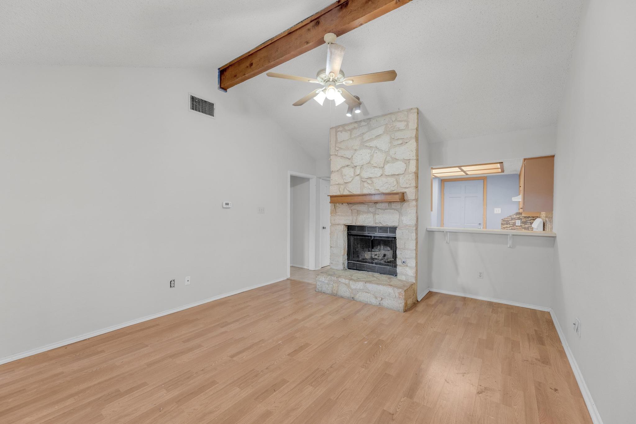 16046 Stoneham Cir Property Photo 2