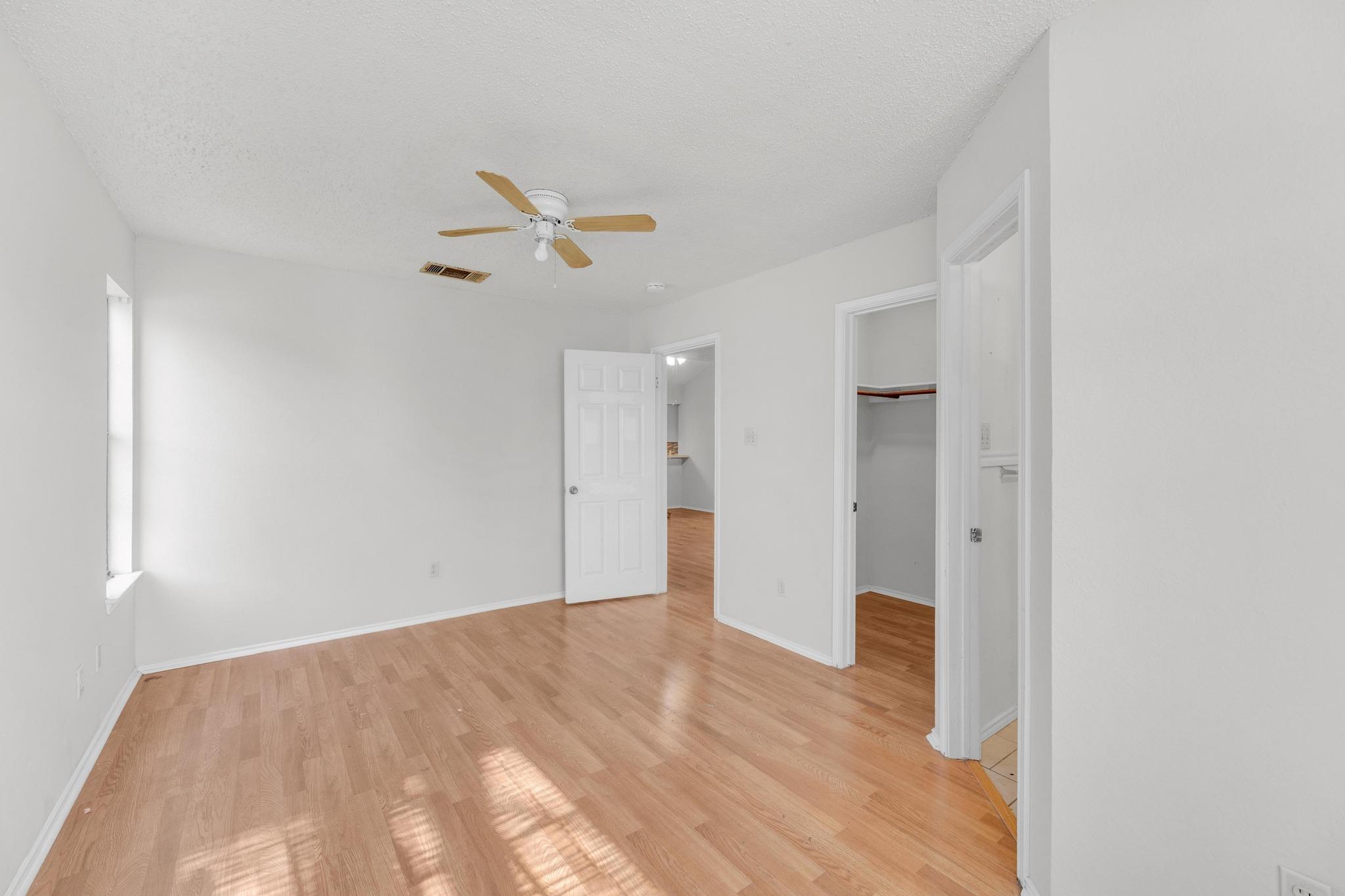 16046 Stoneham Cir Property Photo 16