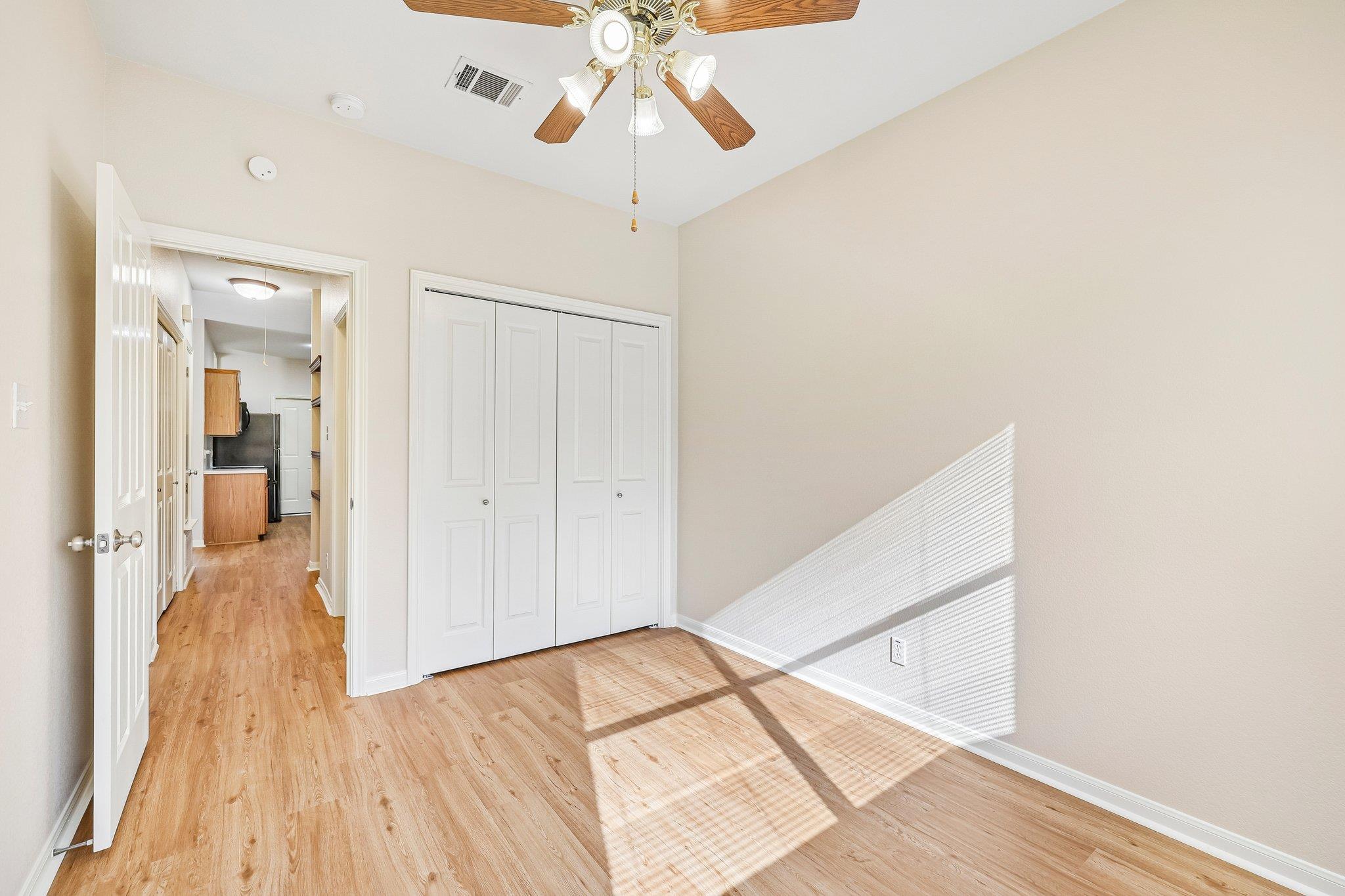 2409b Curry Loop None Property Photo 16