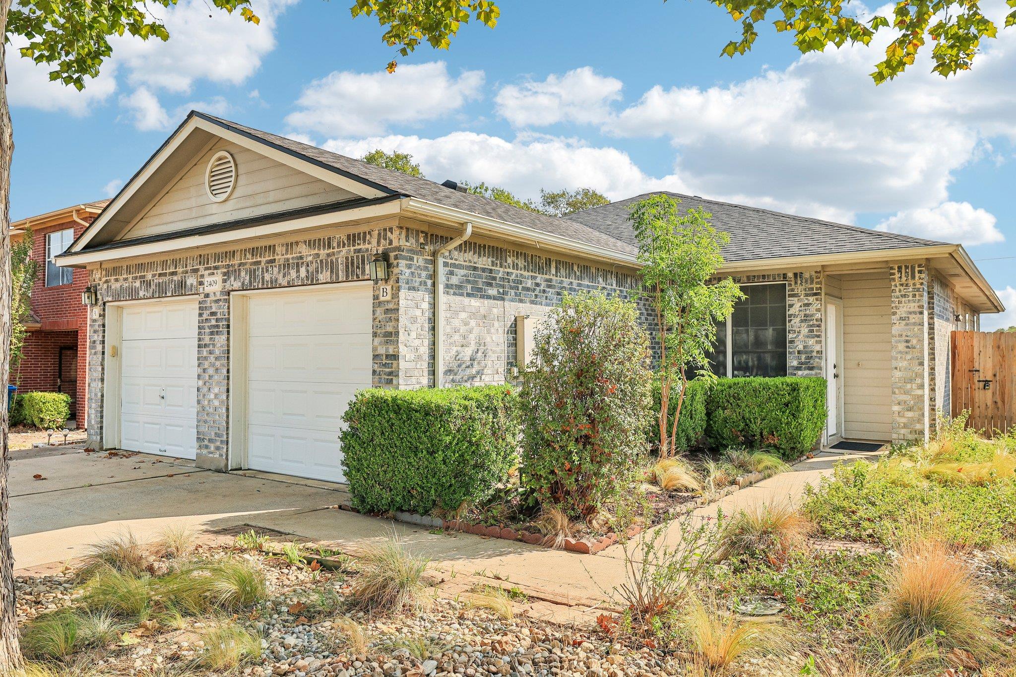 2409b Curry Loop None Property Photo 38