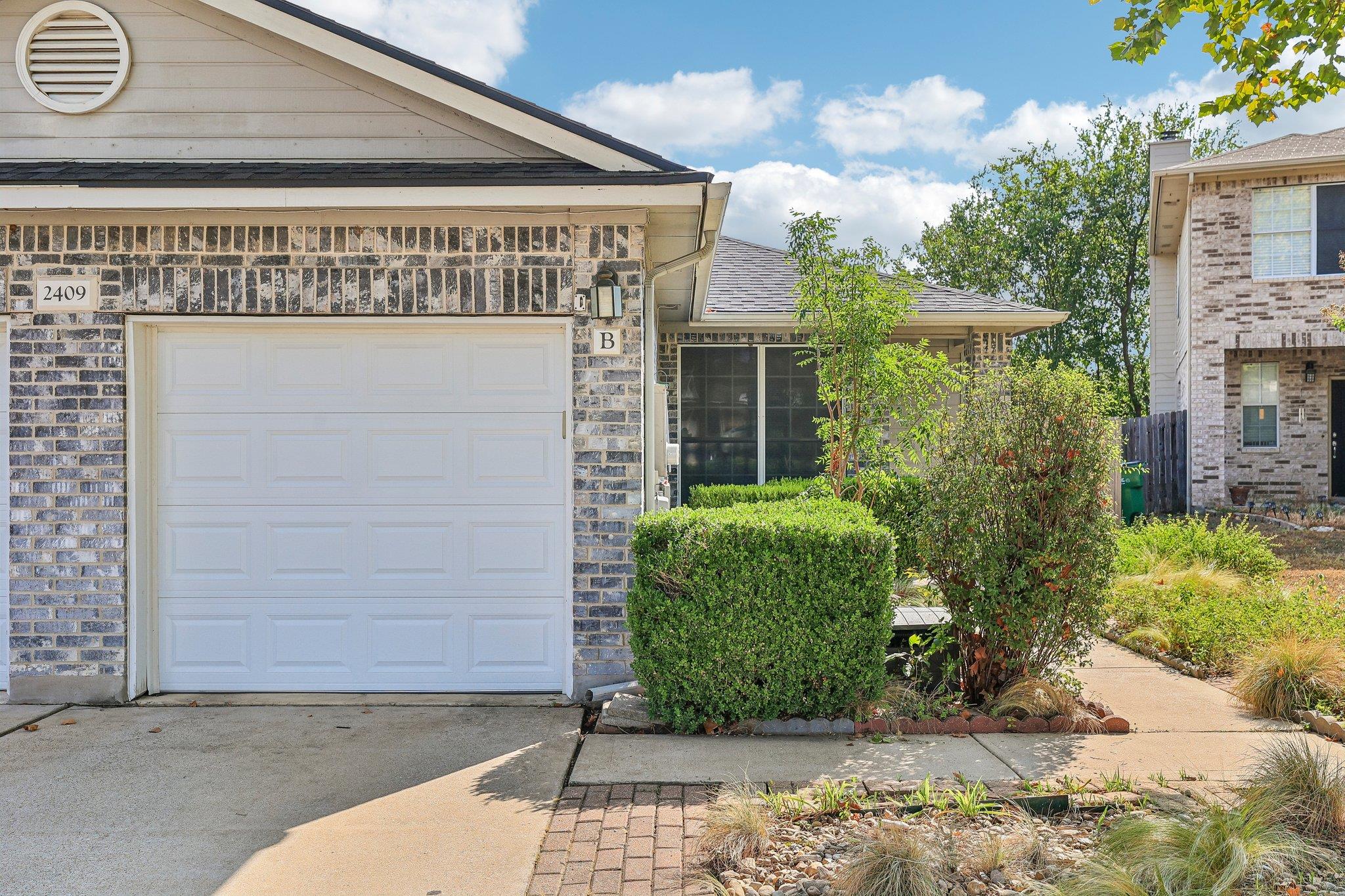 2409b Curry Loop None Property Photo 39