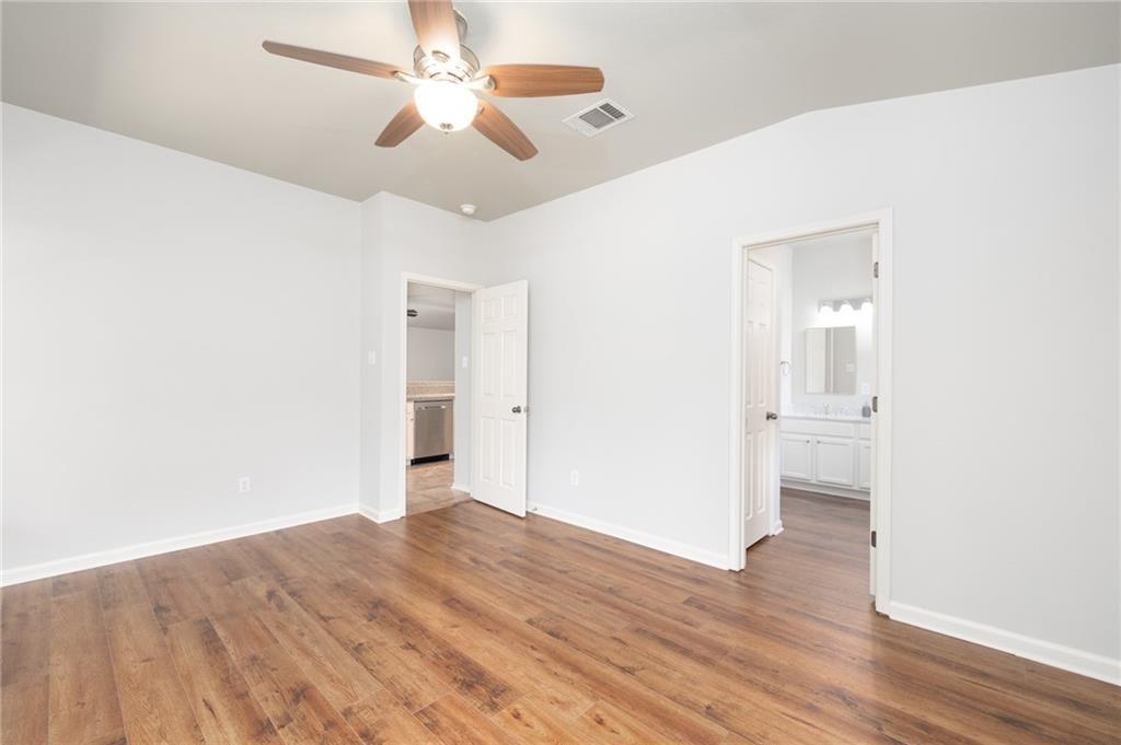 4526 Corran Ferry Loop Property Photo 16