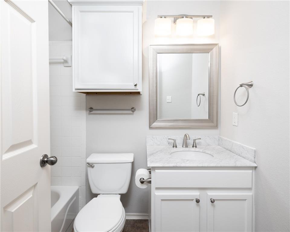 4526 Corran Ferry Loop Property Photo 20