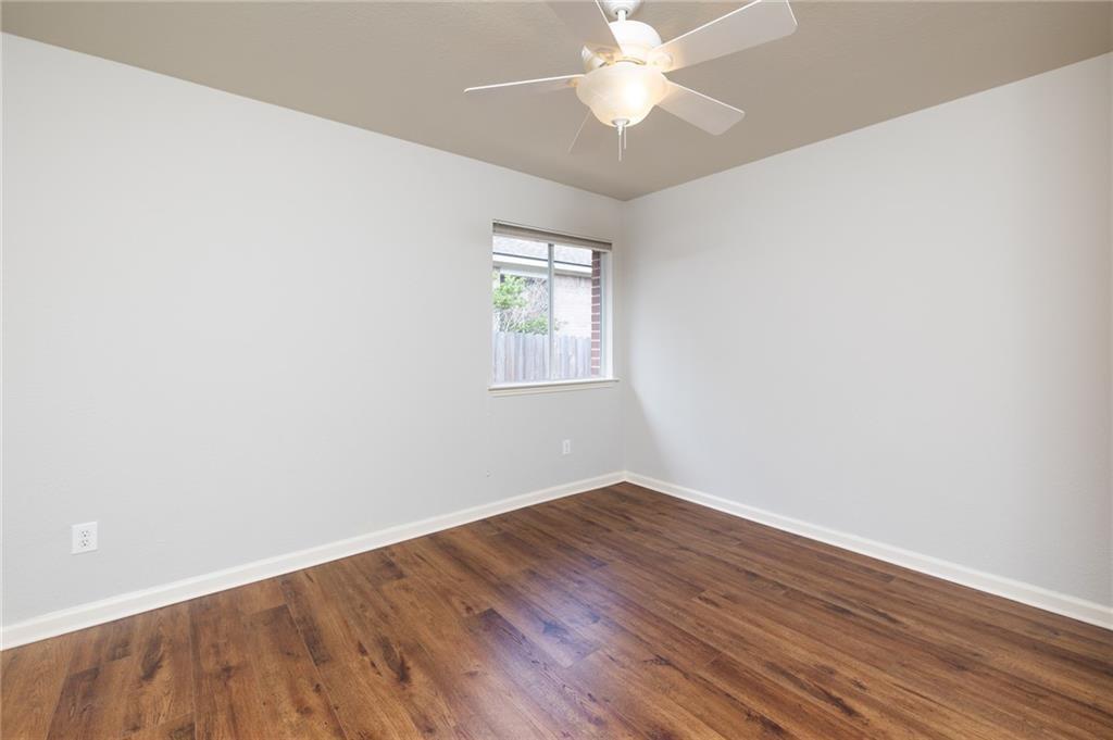 4526 Corran Ferry Loop Property Photo 21