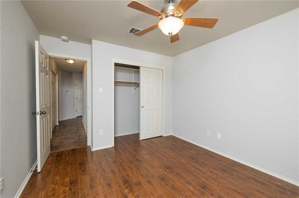 4526 Corran Ferry Loop Property Photo 24