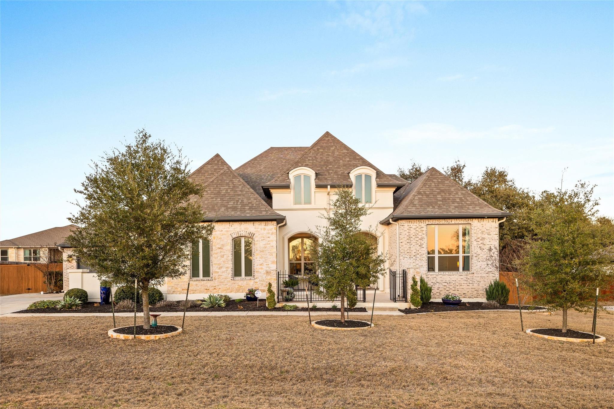 420 Premier Park Loop Property Photo 8