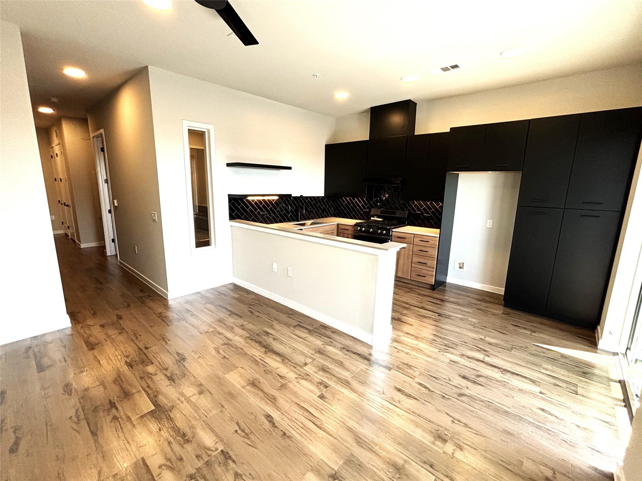 4510 Terry-o Ln None #406 Property Photo 6
