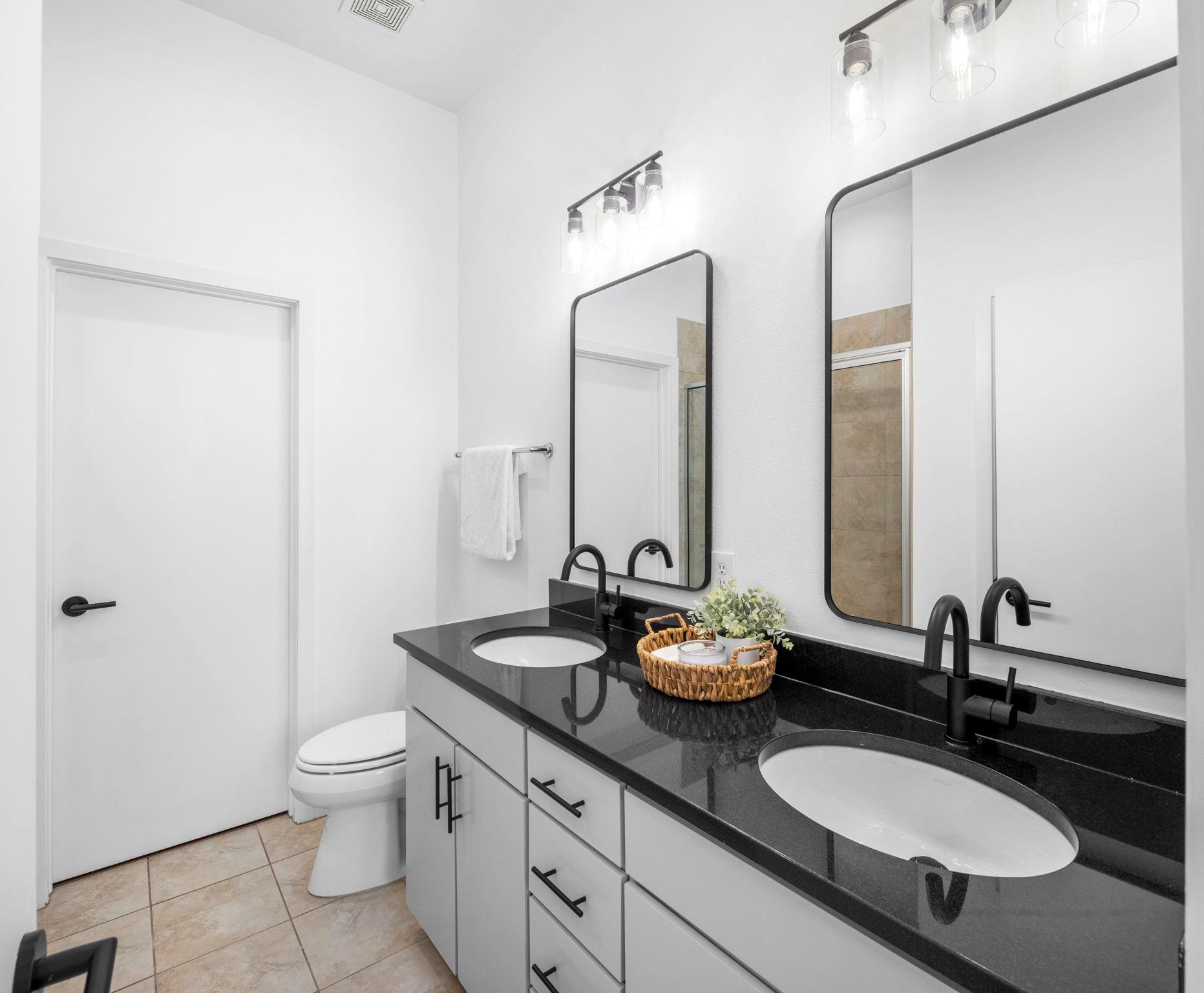 1702 S Lamar Blvd #21 Property Photo 10