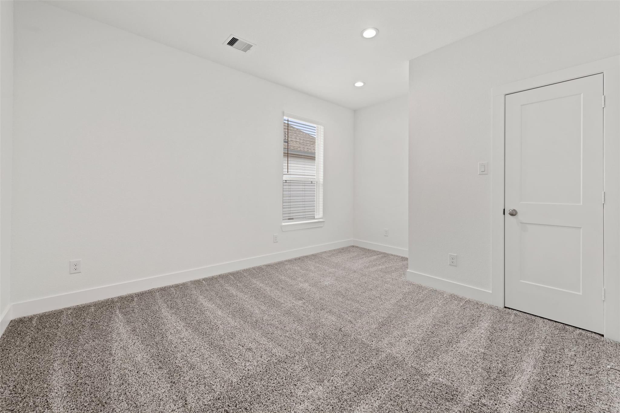 201 Firethorn Rd Property Photo 13