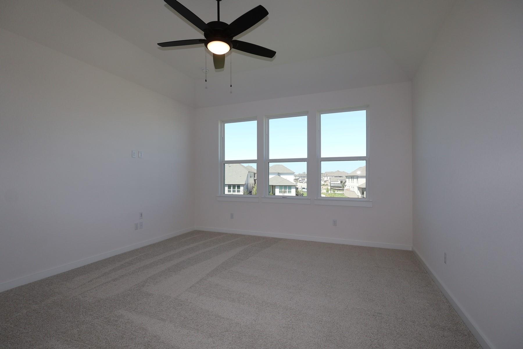 541 Bloomington Loop None Property Photo 14