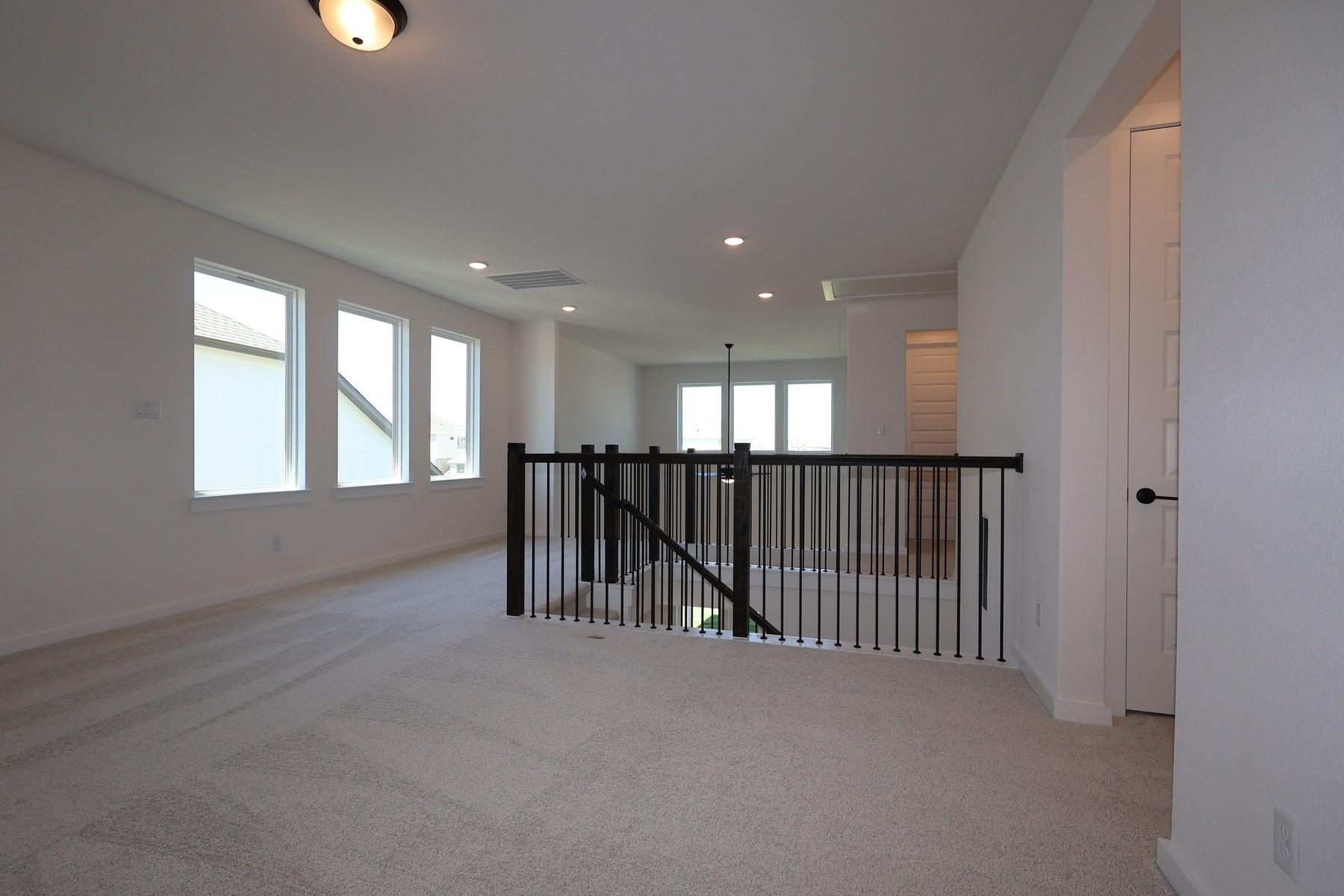 541 Bloomington Loop None Property Photo 15