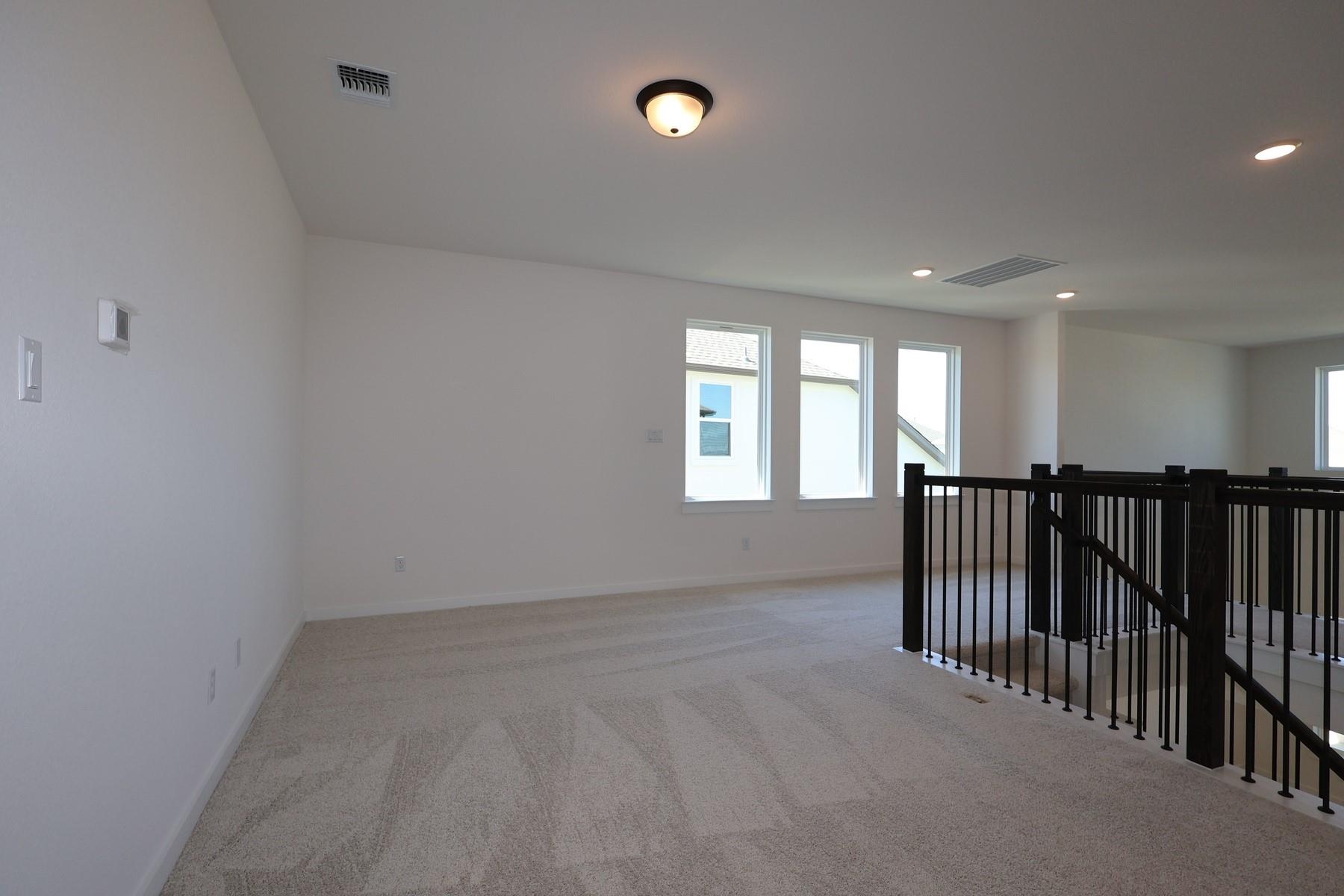 541 Bloomington Loop None Property Photo 18