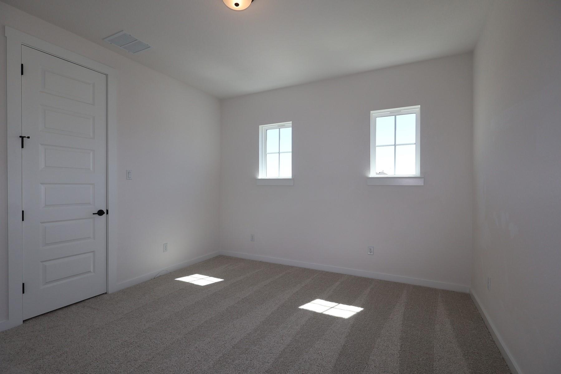 541 Bloomington Loop None Property Photo 21