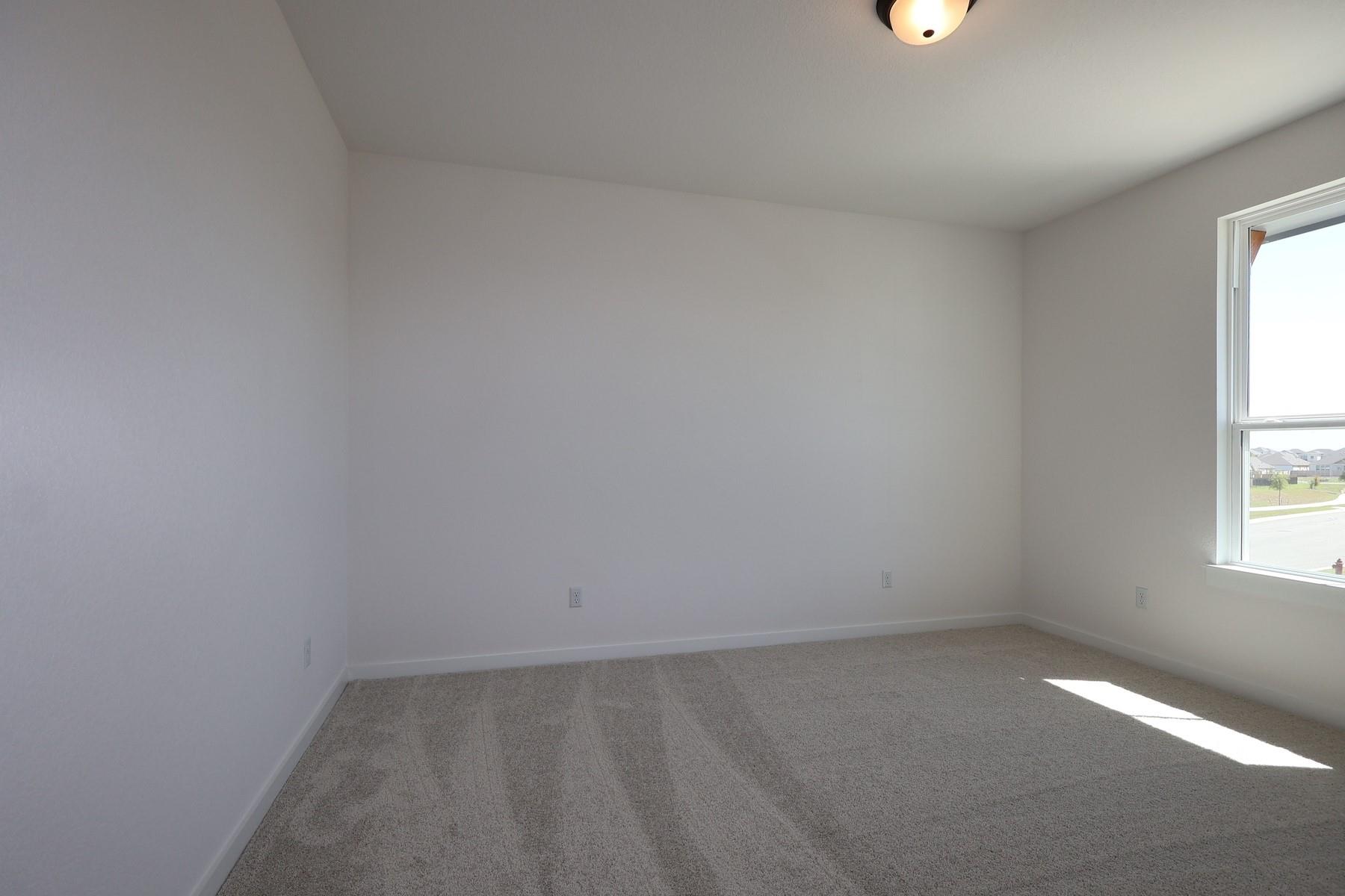541 Bloomington Loop None Property Photo 25