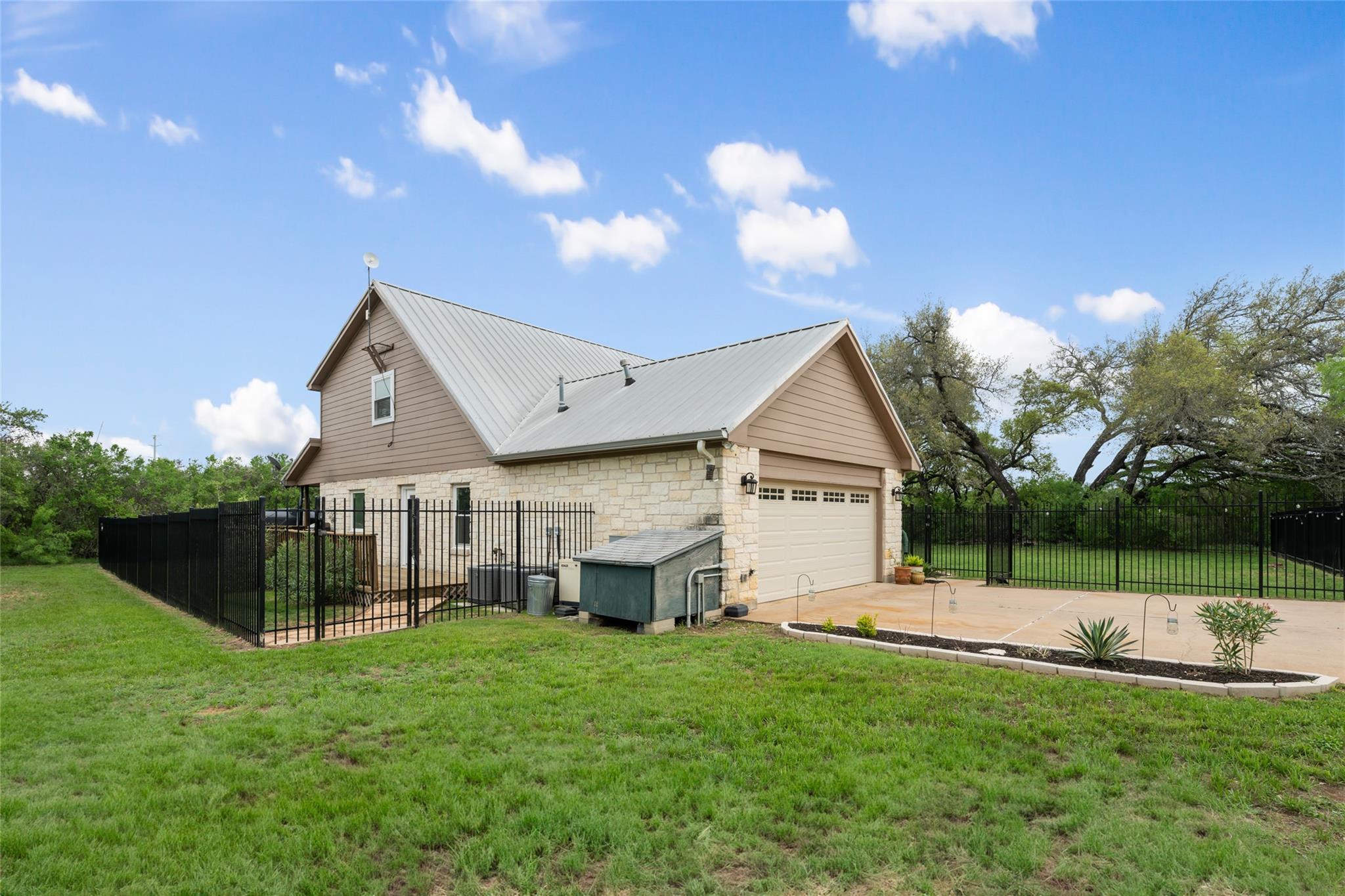 260 County Road 413 Property Photo 6