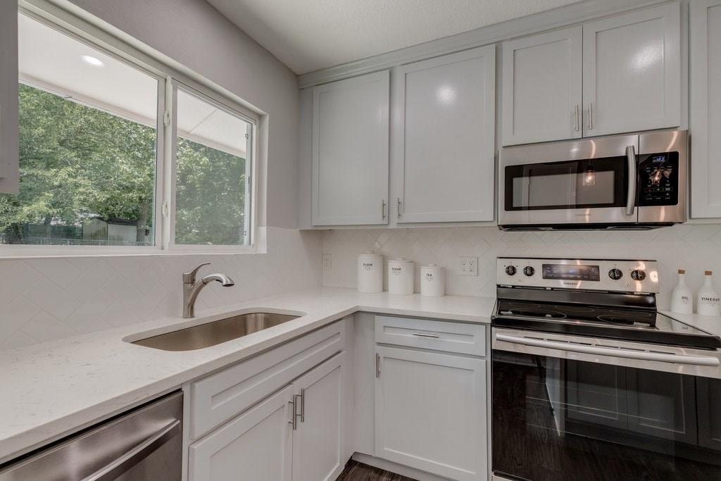 1512 Luray Dr Property Photo 11