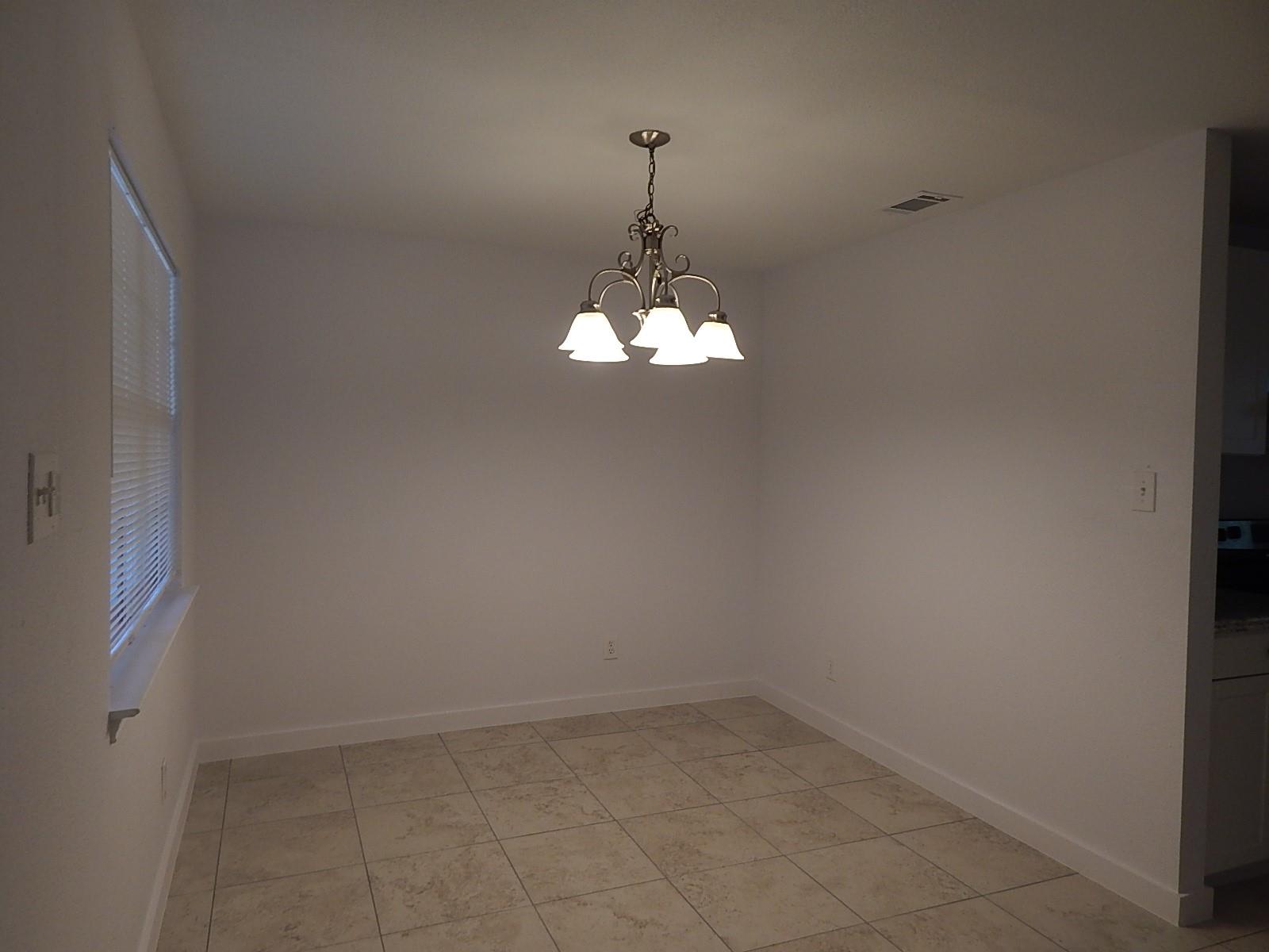 1510 Gordon St St Property Photo 4