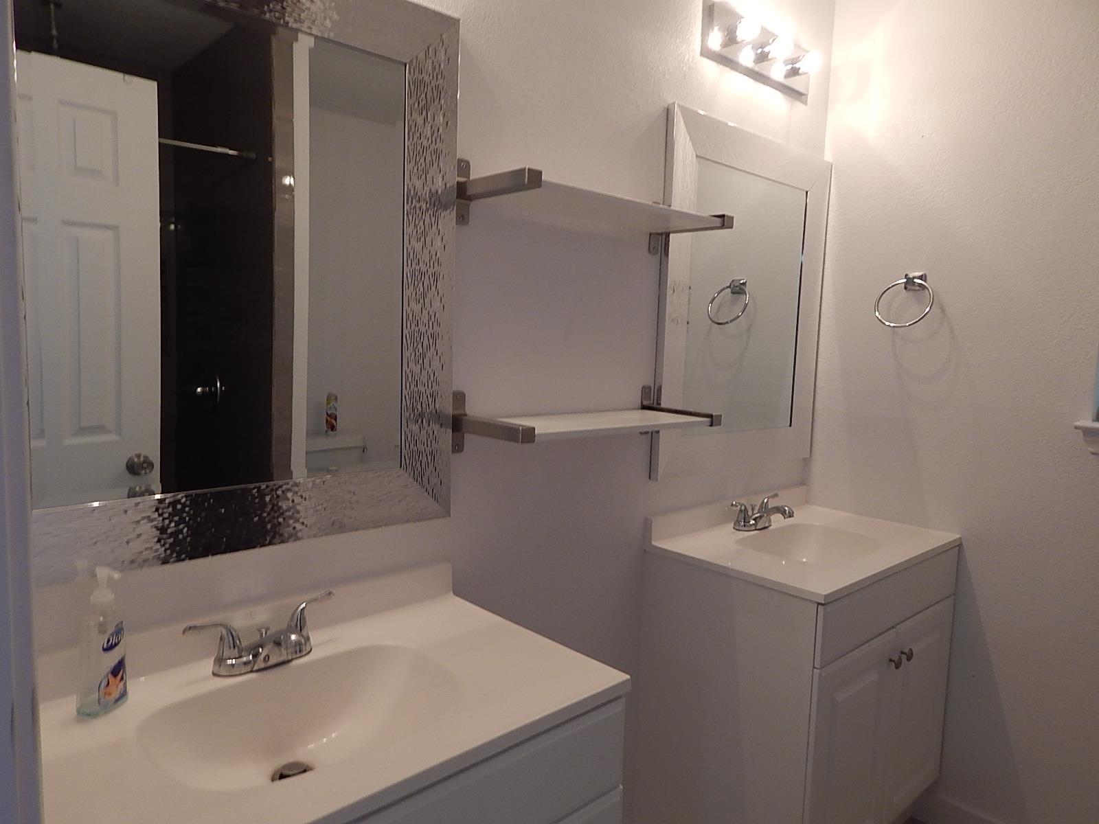 1510 Gordon St St Property Photo 8