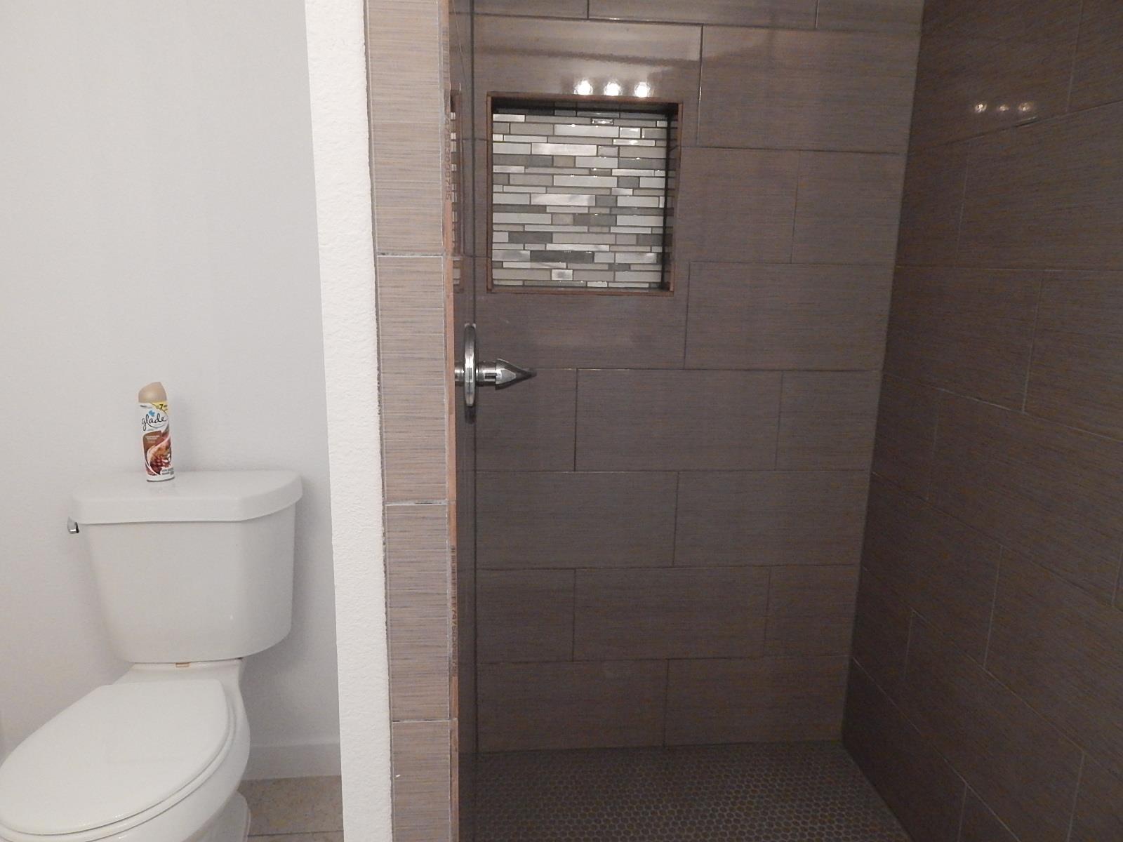 1510 Gordon St St Property Photo 9