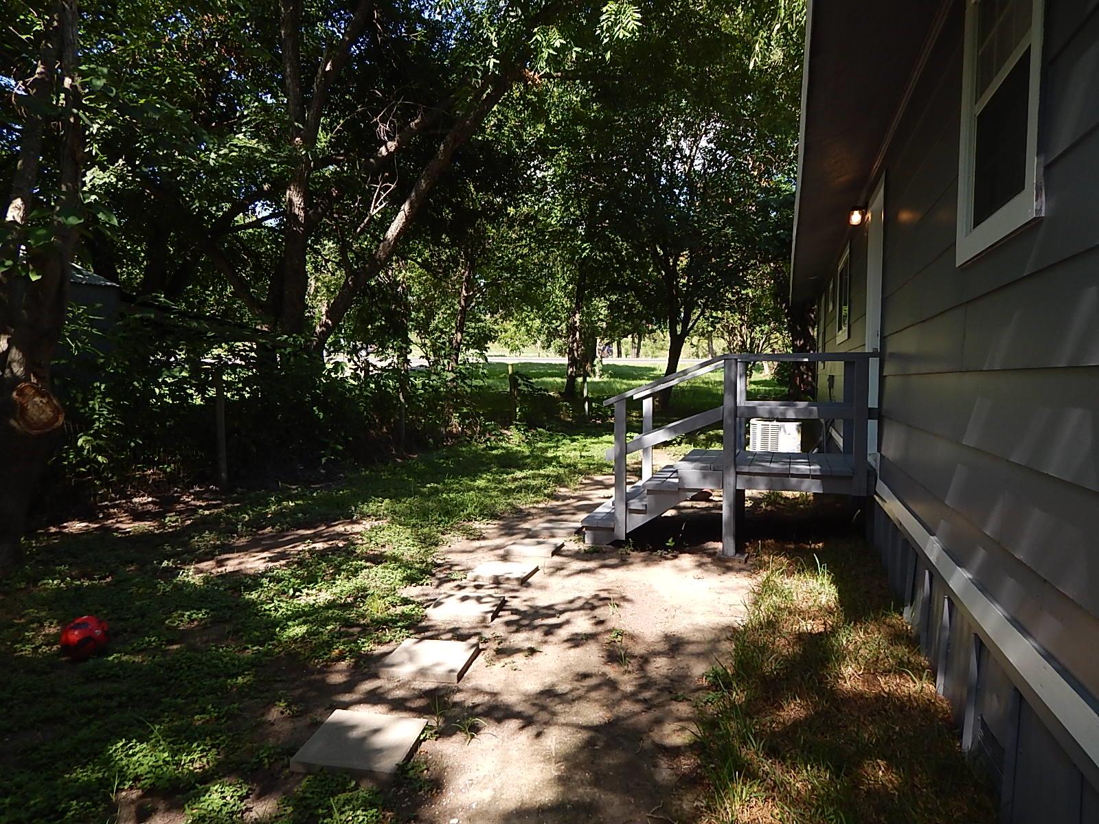 1510 Gordon St St Property Photo 17