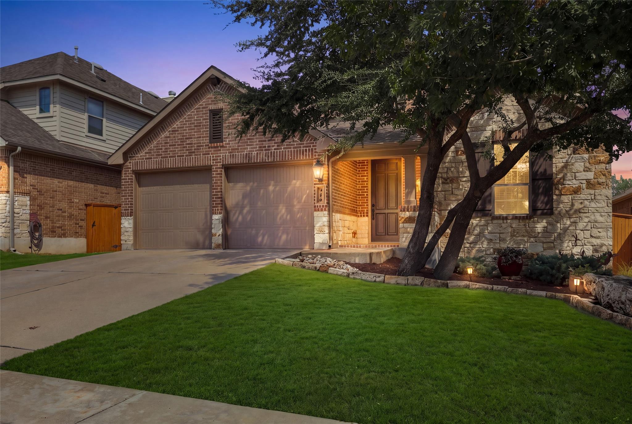320 Fort Cobb Way Property Photo 1