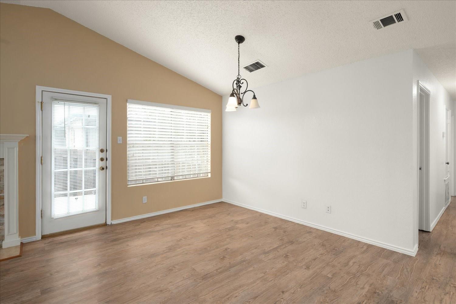 220 Sailmaster St #a Property Photo 11