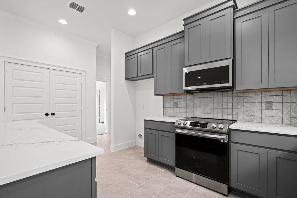 2 Stepping Stone Ct Property Photo 14
