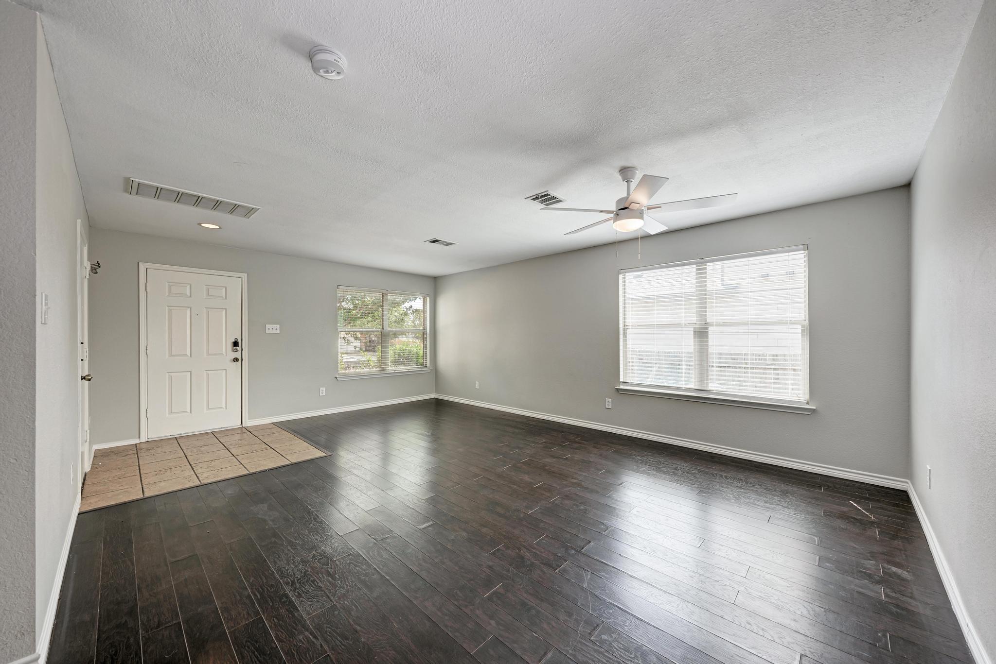1302 Casa Blanca Cv Property Photo 8