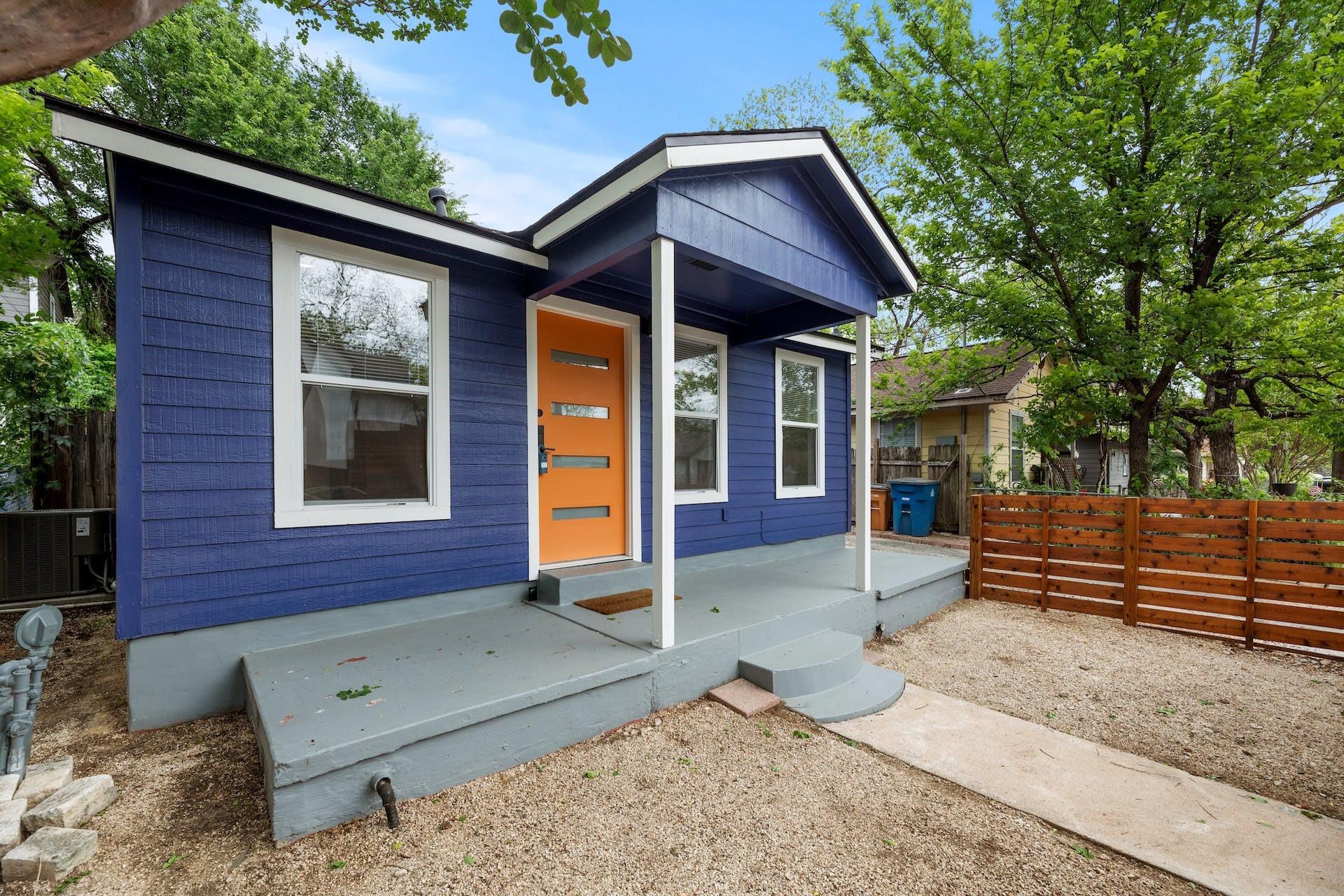 2208 Santa Rita St Property Photo 2