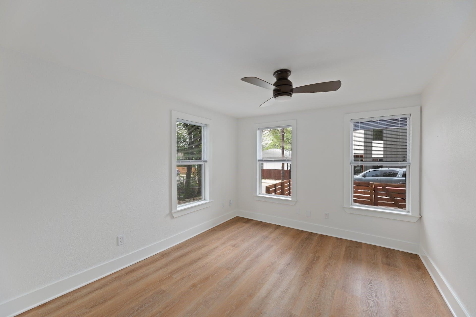 2208 Santa Rita St Property Photo 6