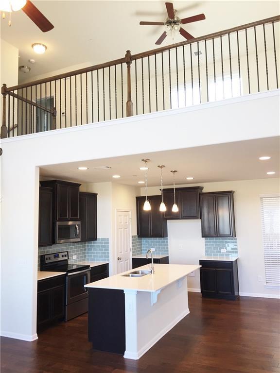 3240 E Whitestone Blvd #88 Property Photo 4