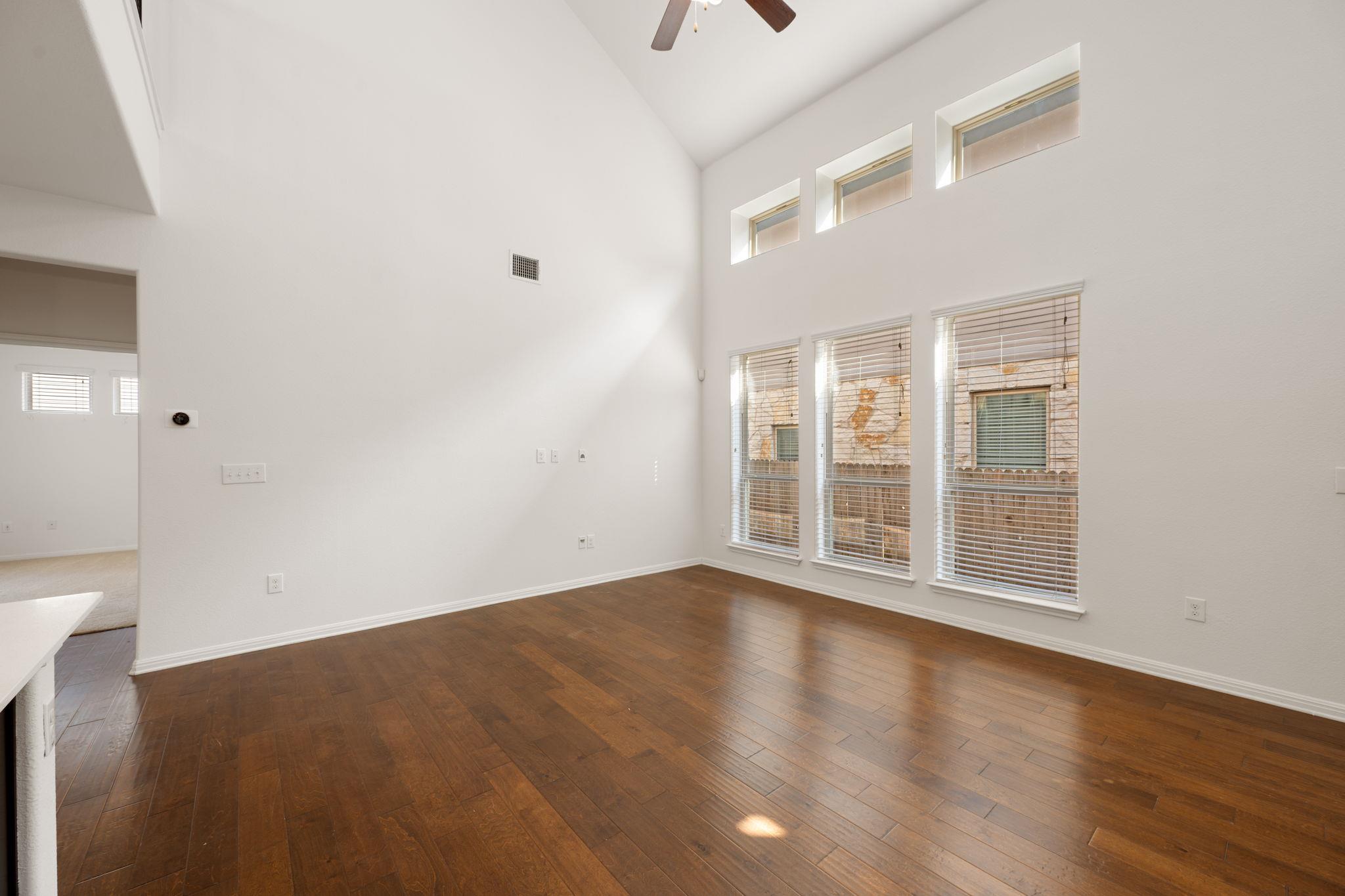 3240 E Whitestone Blvd #88 Property Photo 11