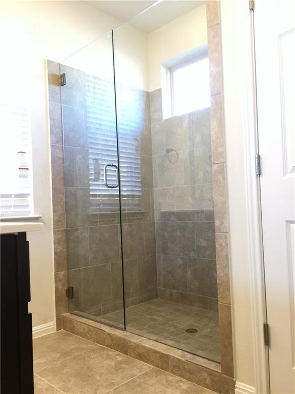 3240 E Whitestone Blvd #88 Property Photo 16
