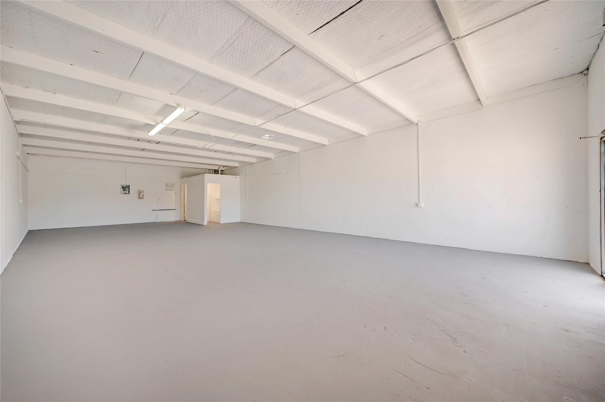 9906608 Property Photo 5