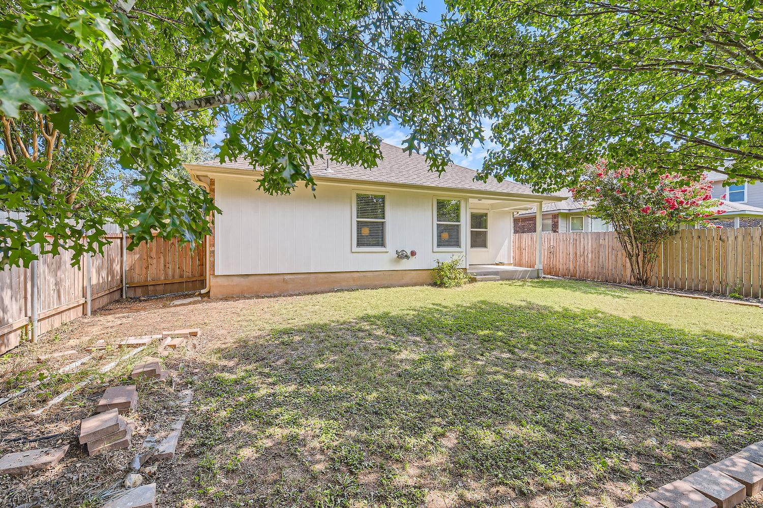 1905 Ralph Cox Rd Property Photo 28
