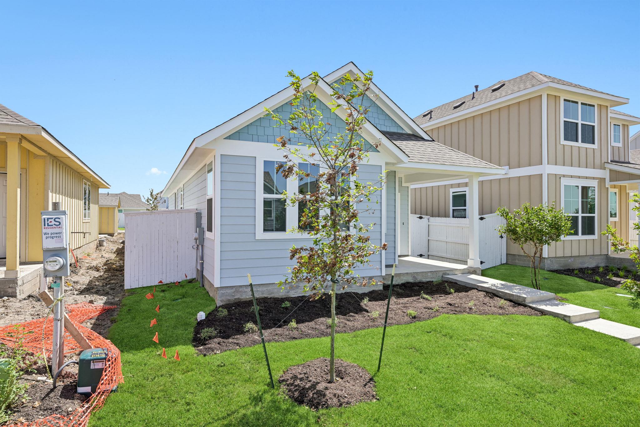 161 Daylily Dr Property Photo 1