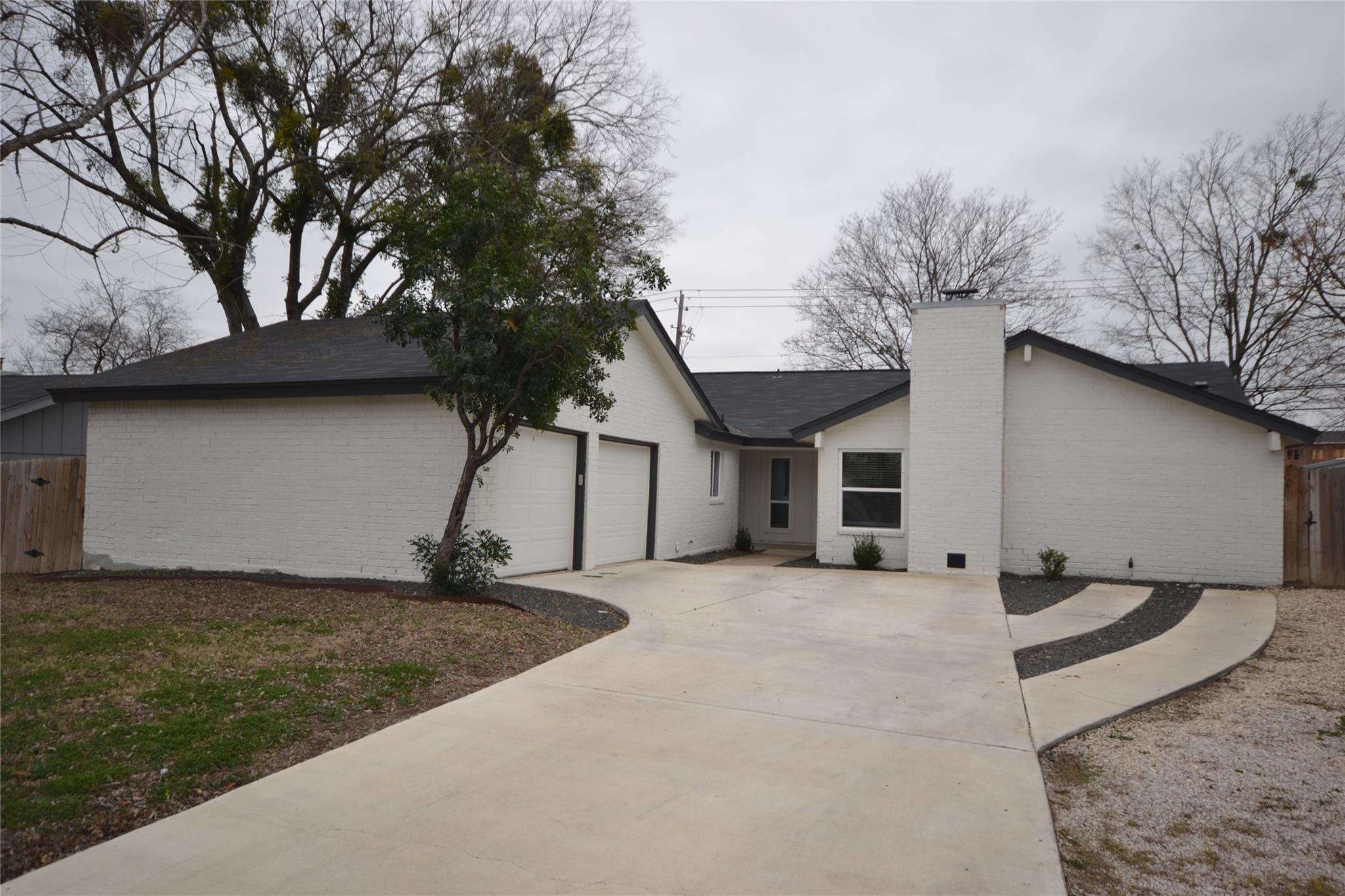 5205 Purple Sage Dr B Property Photo