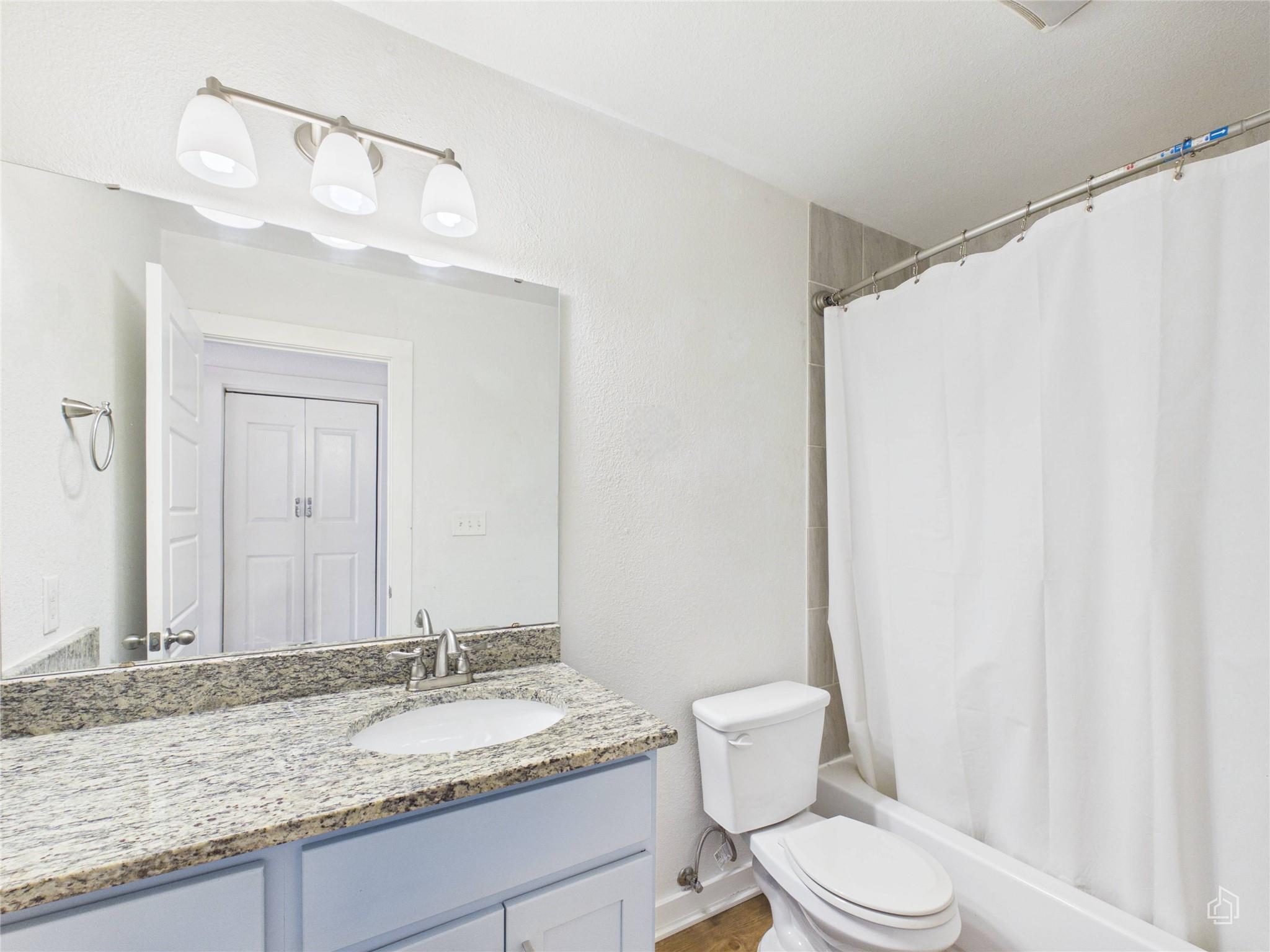 6211 Manor Rd #107 Property Photo 19