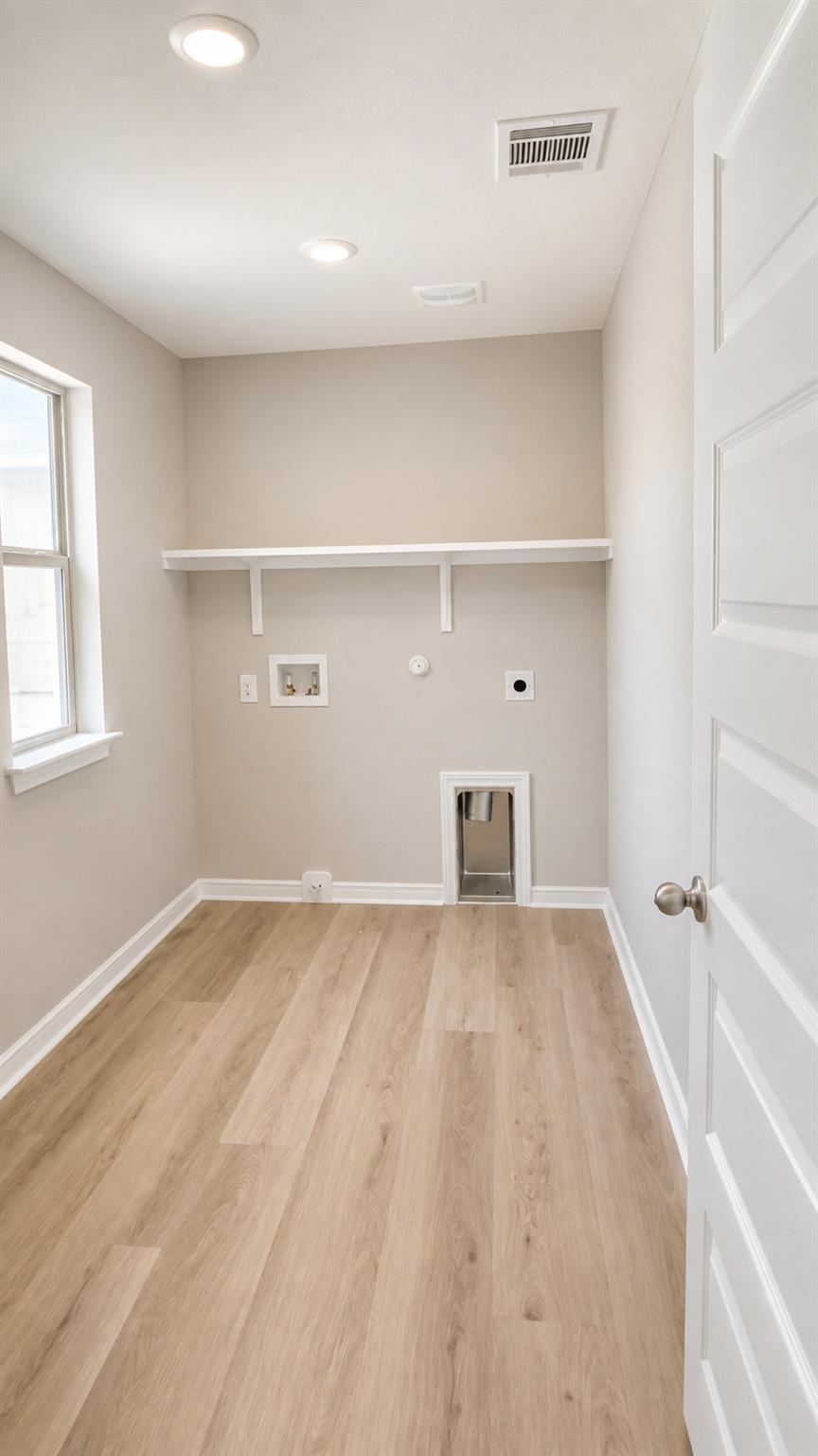 9909826 Property Photo 14