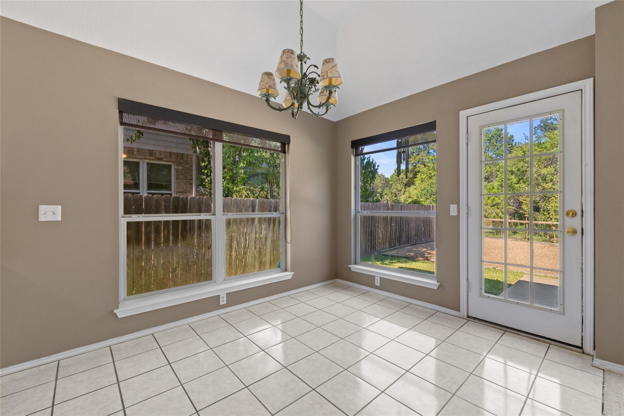 5400 Apache Creek Cv Property Photo 11