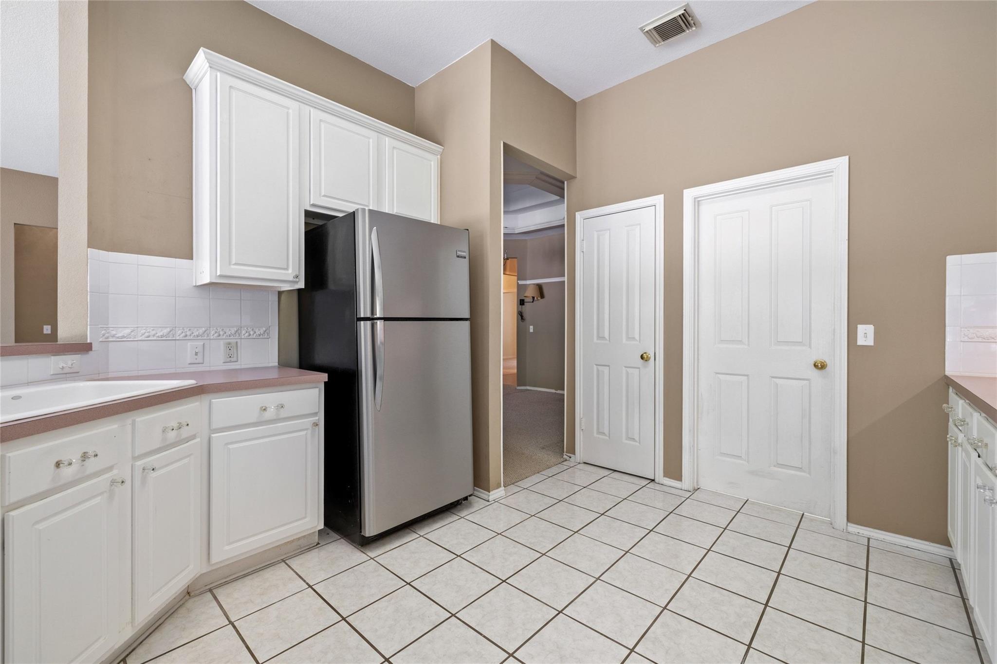 5400 Apache Creek Cv Property Photo 14