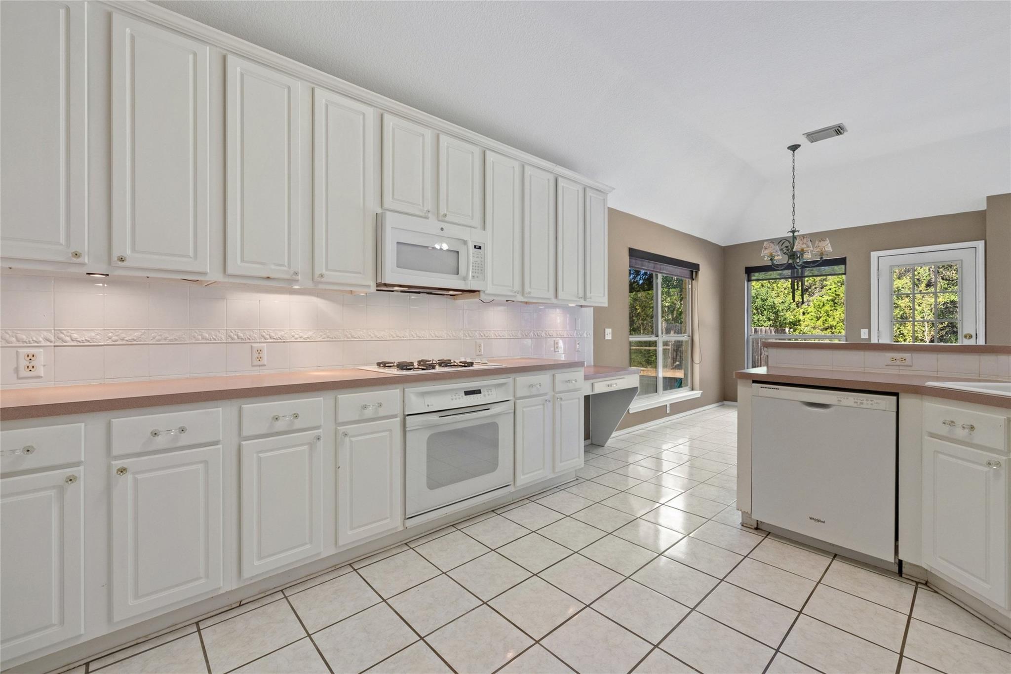 5400 Apache Creek Cv Property Photo 16