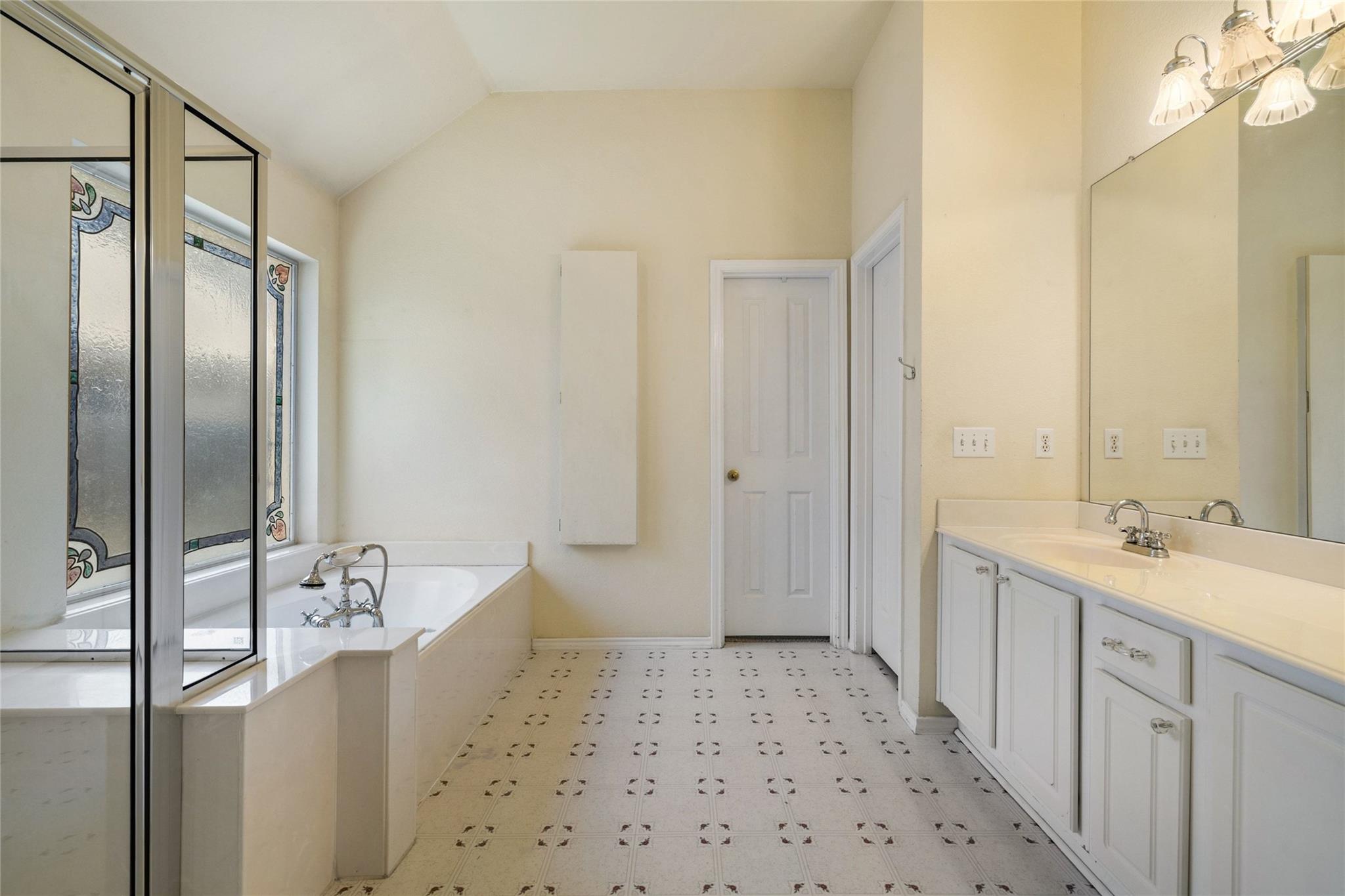 5400 Apache Creek Cv Property Photo 21