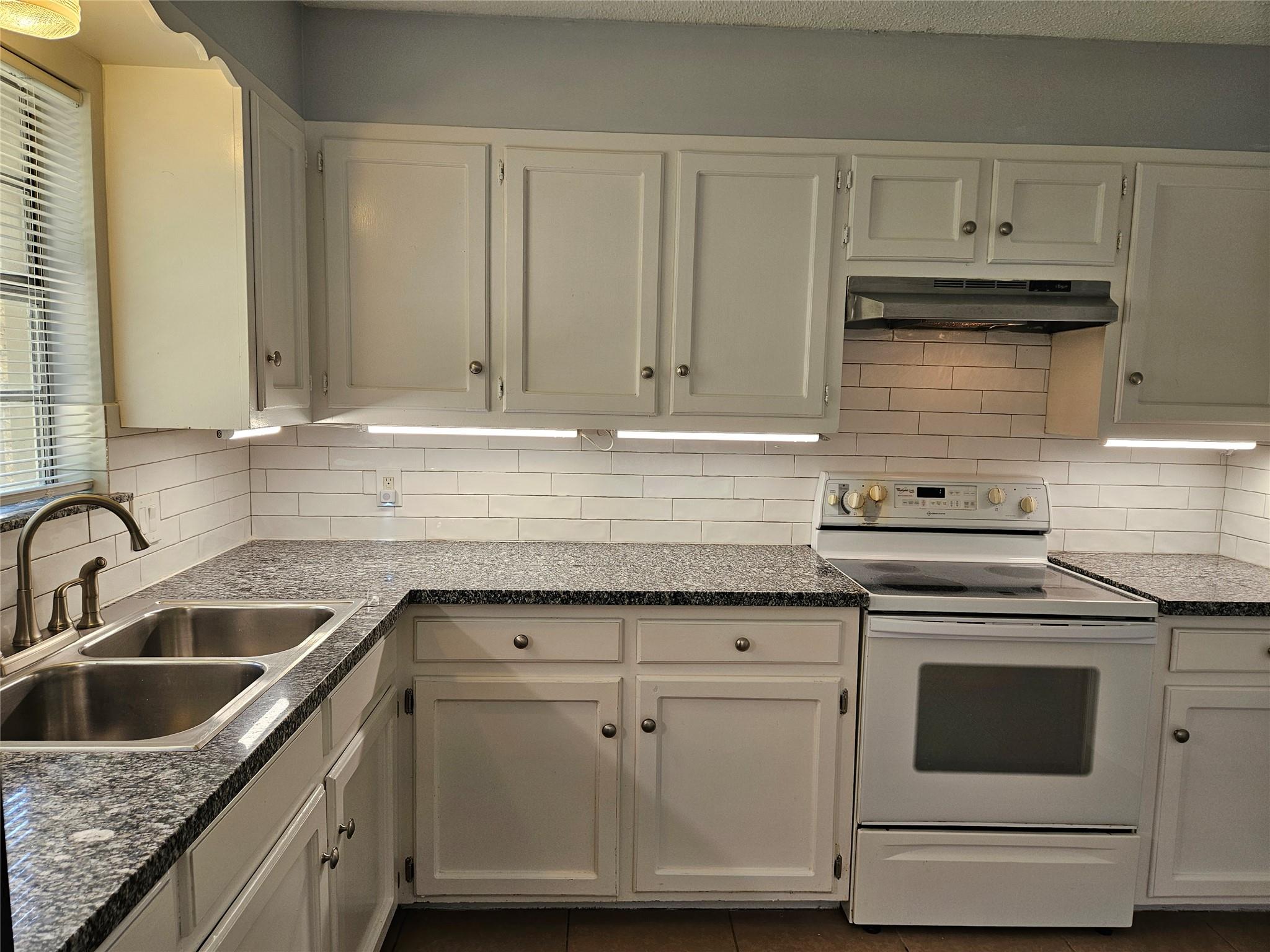 806 Ranch Rd #a Property Photo 8