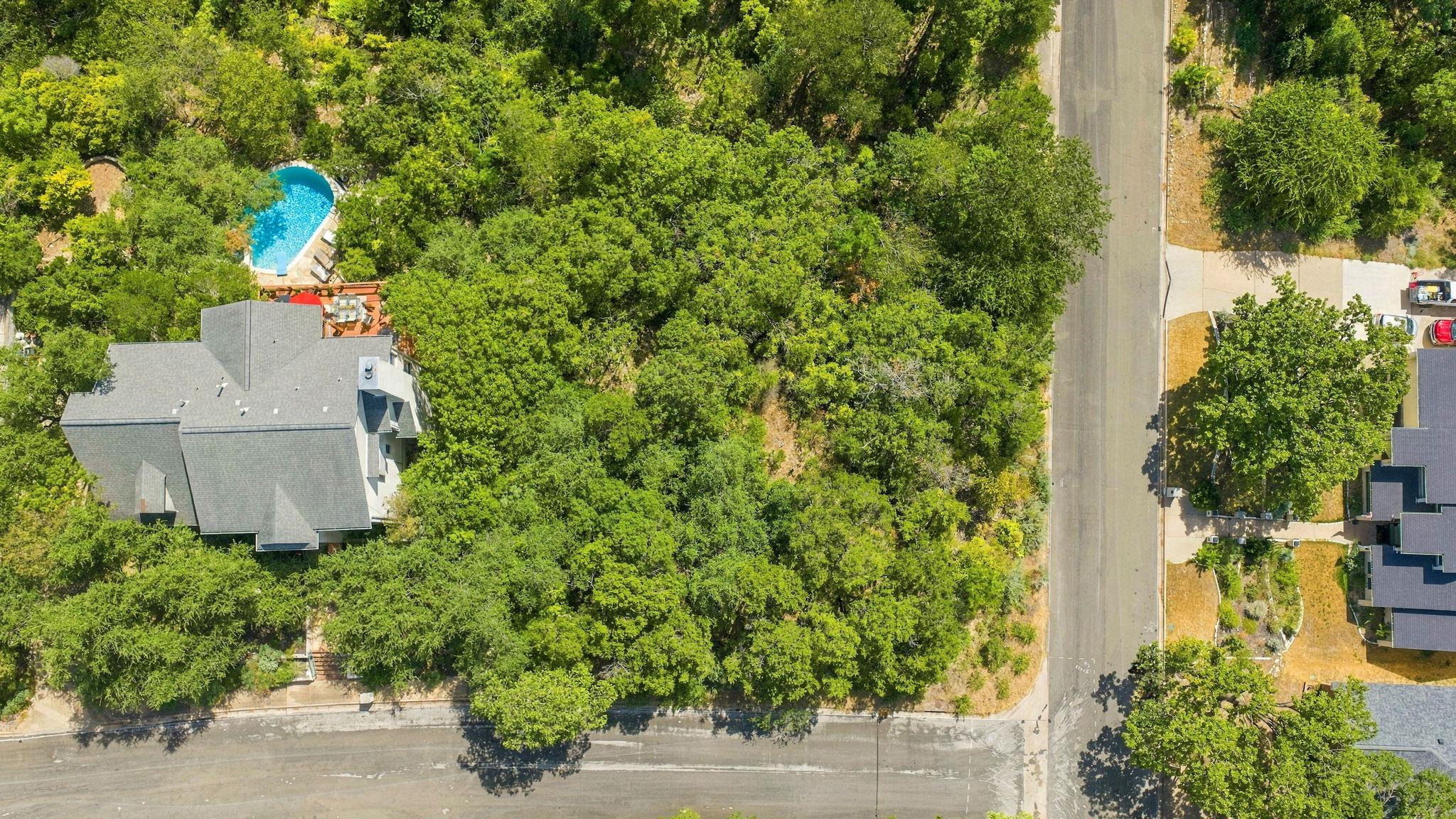 6401 Dry Cliff Cv Property Photo 14