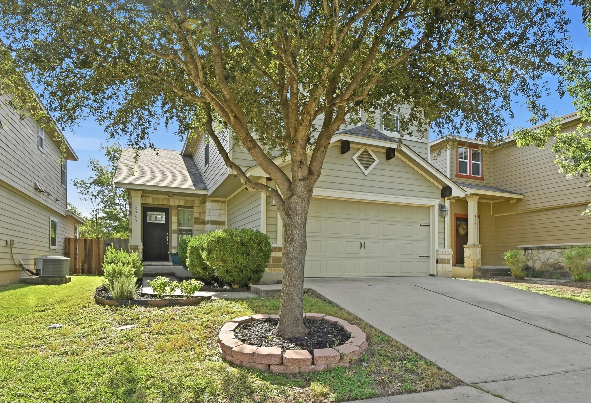 9309 Sweetgum Dr Property Photo 1