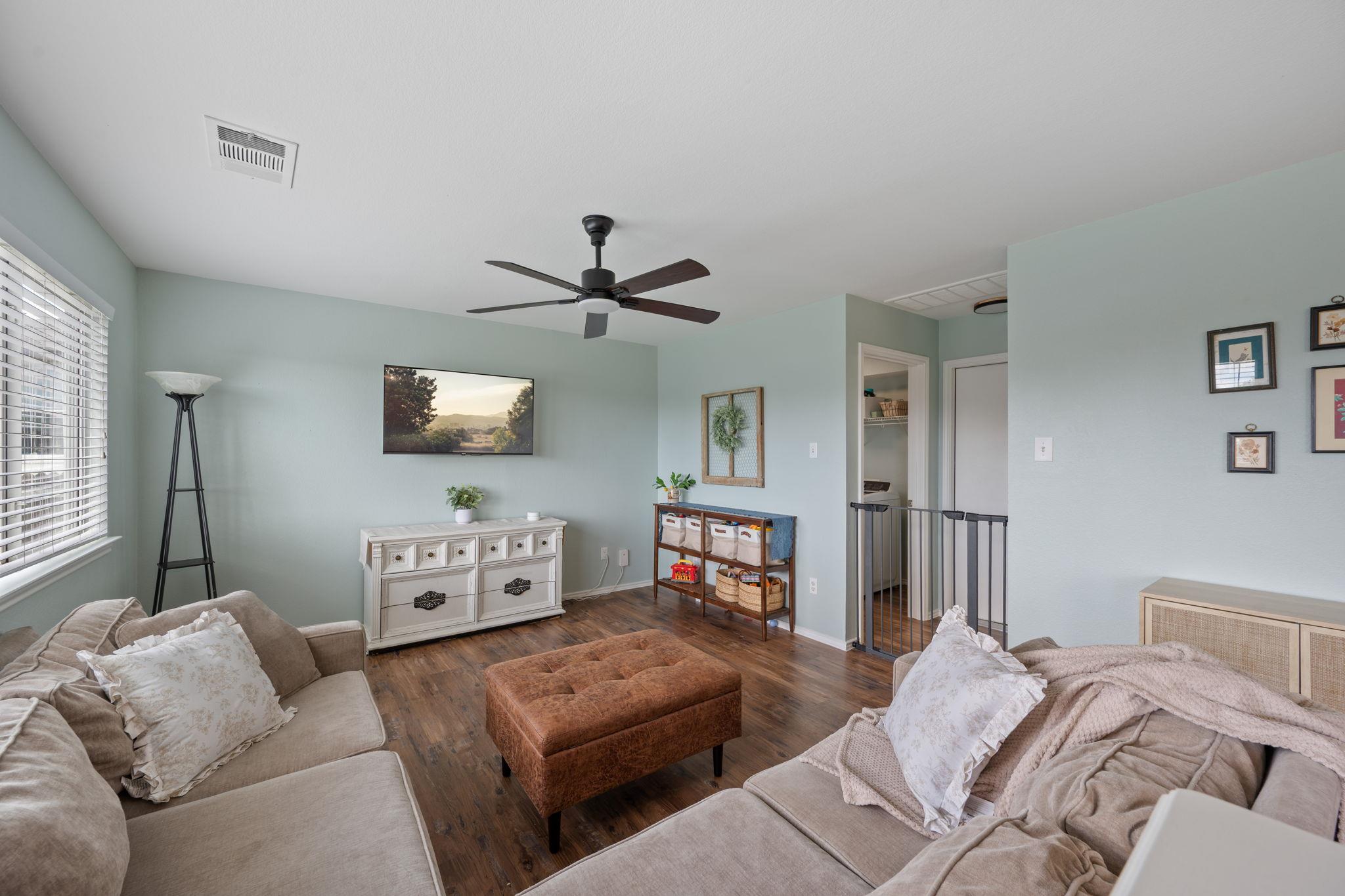 14908 Earl Grey Ln Property Photo 2