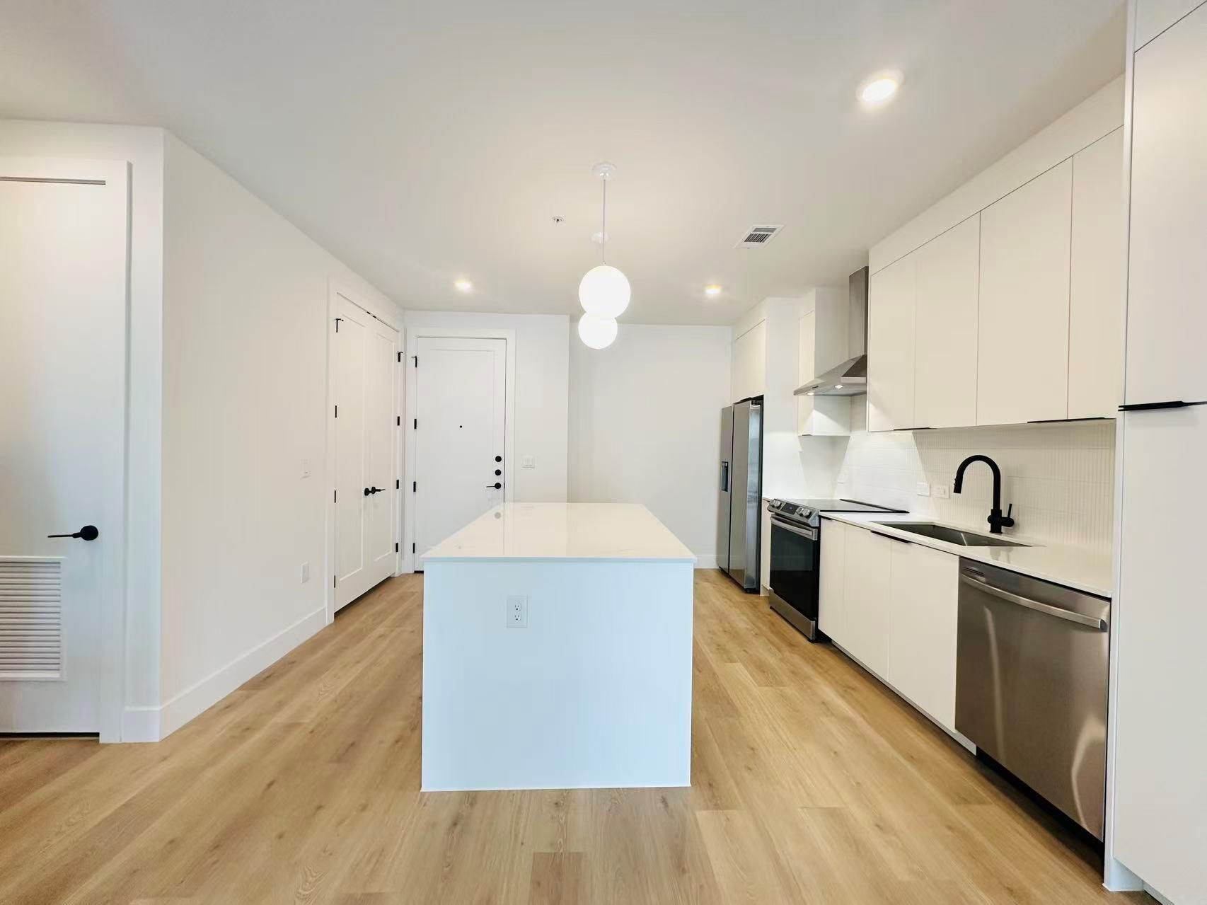 1701 Simond Ave Ne #514 Property Photo 8