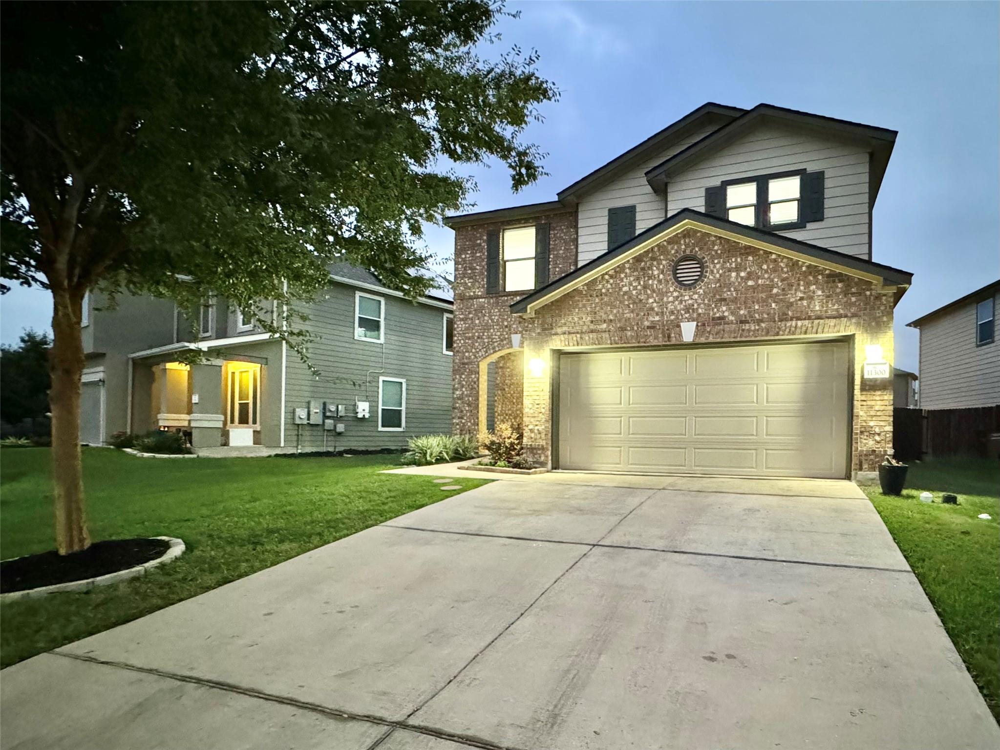 Bluebonnet Trail Real Estate Listings Main Image