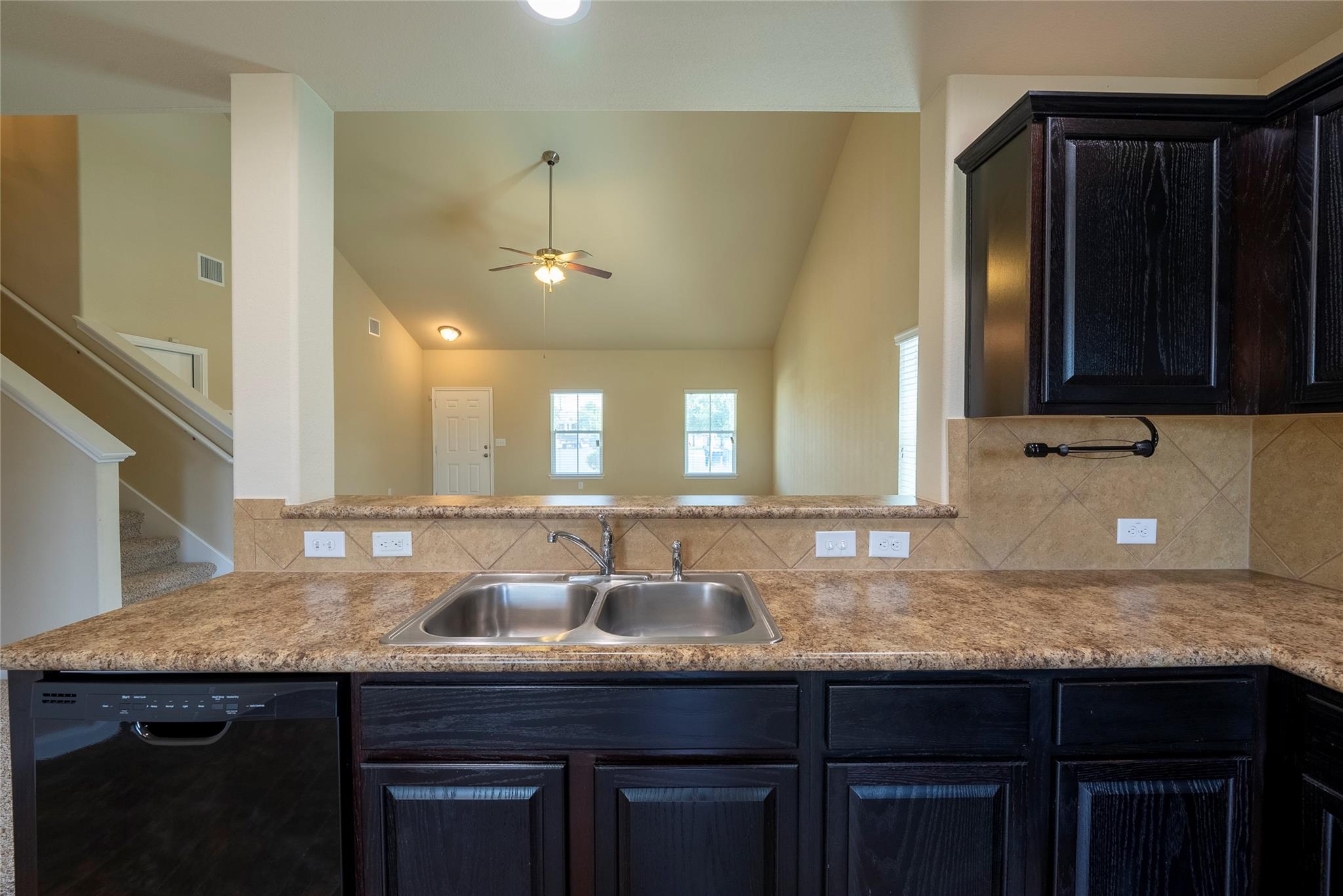 205 N Hunting Lodge Ln Property Photo 17